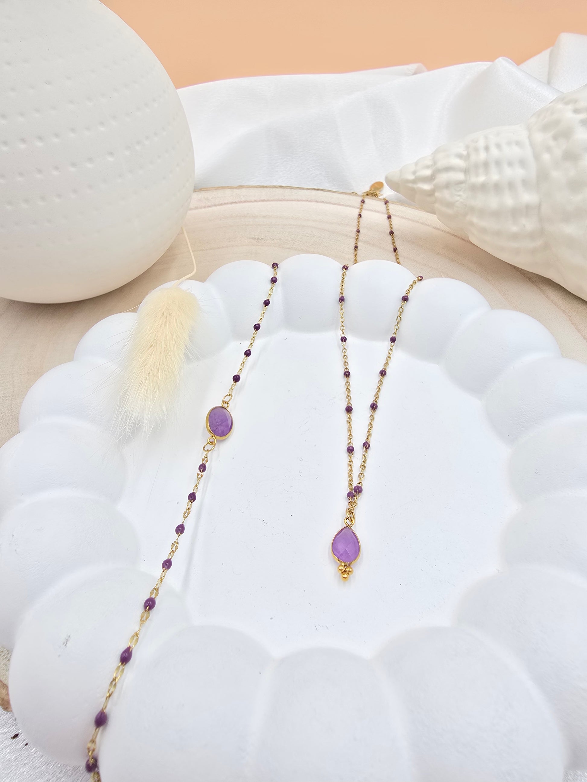 Bracelet ESTELINE | Maille Émail & Pendentif Pierre Naturelle Ovale | Or et Âme Bijoux