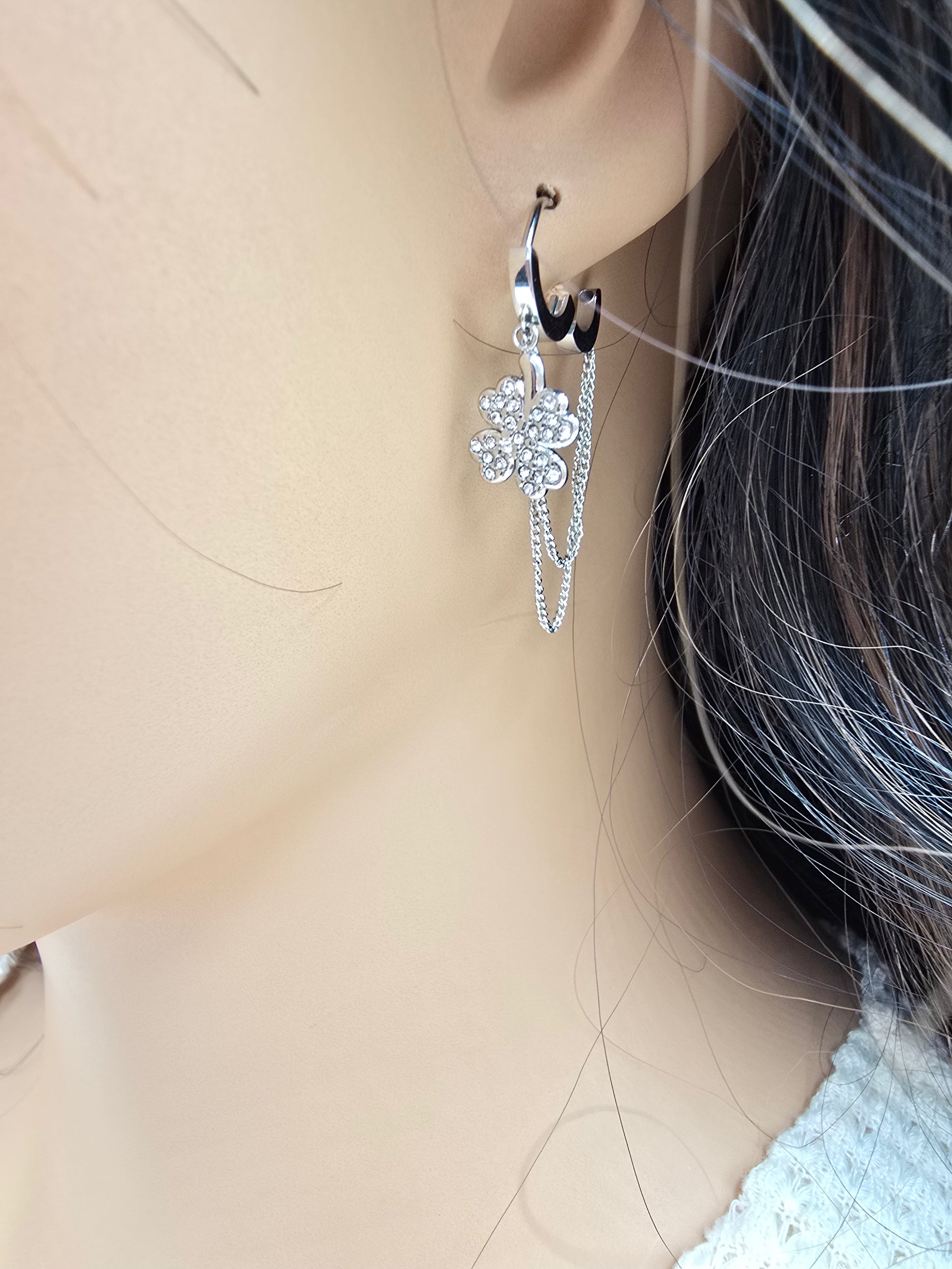 Boucles d'Oreilles ROXI | Zircones & Chaînes Pendantes | Or et Âme Bijoux