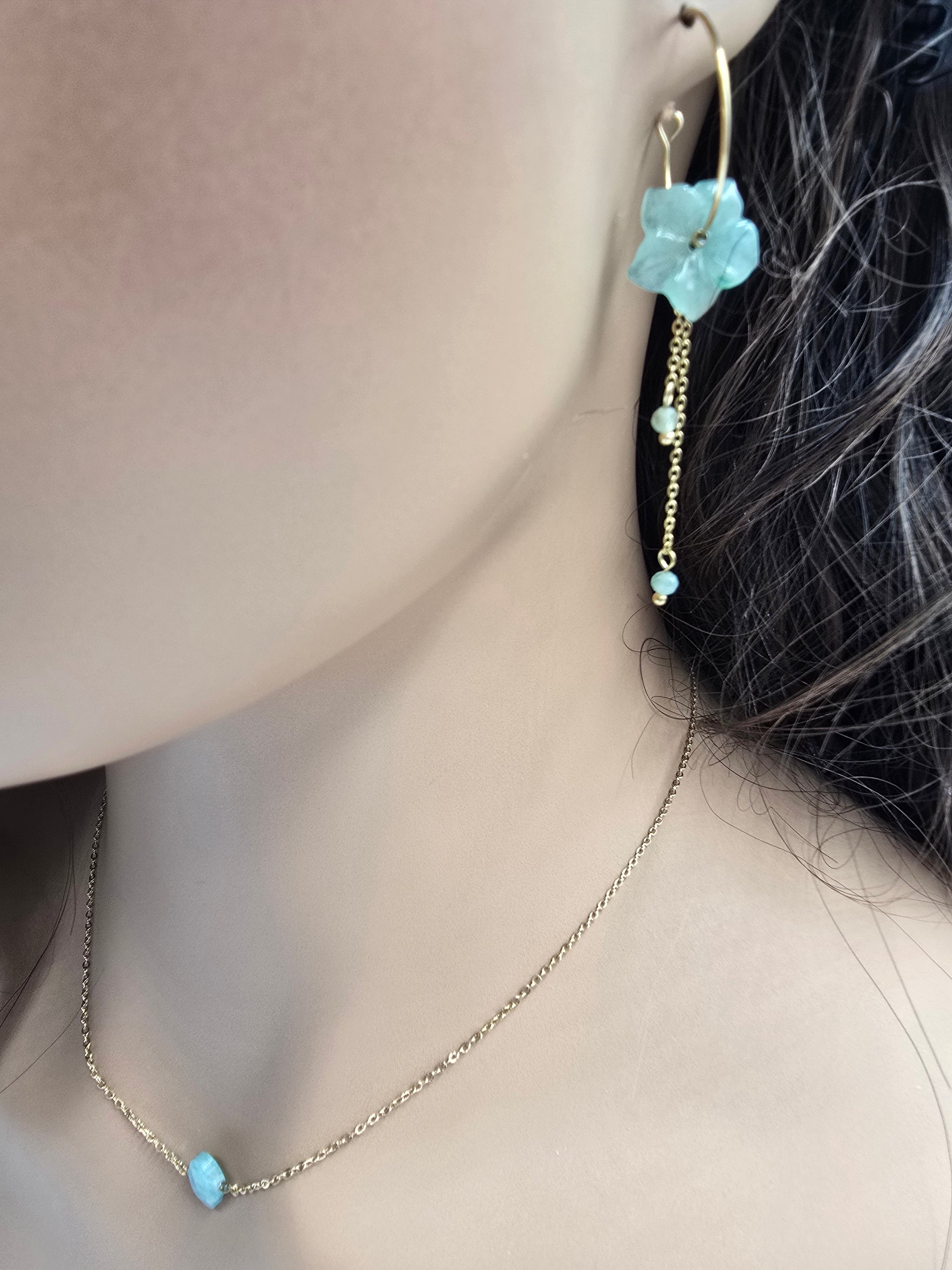Collier Cassi – Trèfle en Amazonite sur Chaîne Dorée