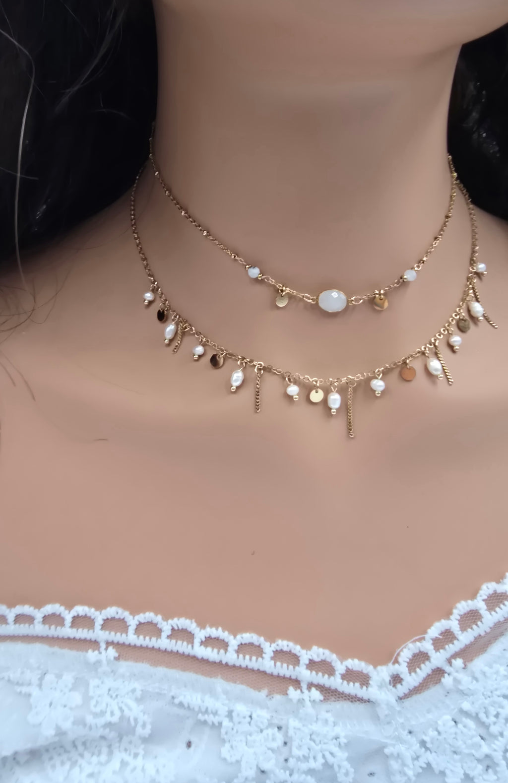 Collier Maurine – Pierre Naturelle & Sequins Dorés