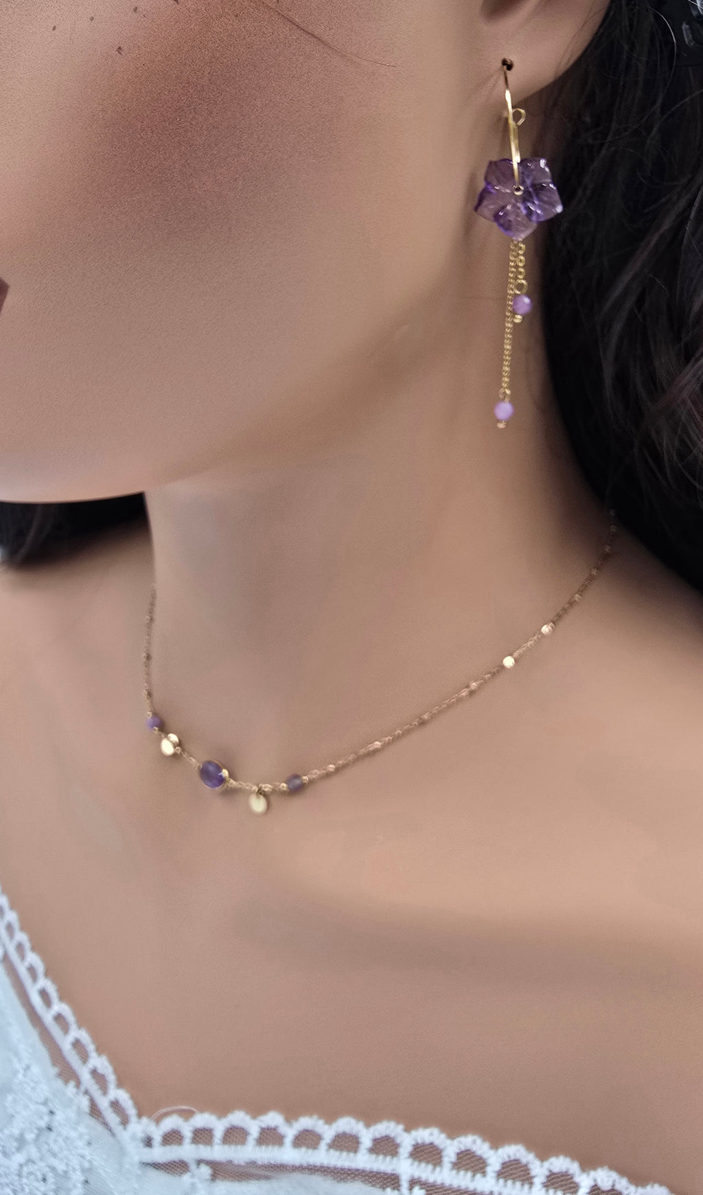 Collier Maurine – Pierre Naturelle & Sequins Dorés