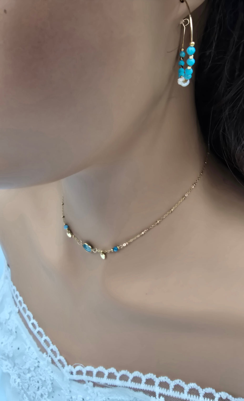 Collier Maurine – Pierre Naturelle & Sequins Dorés