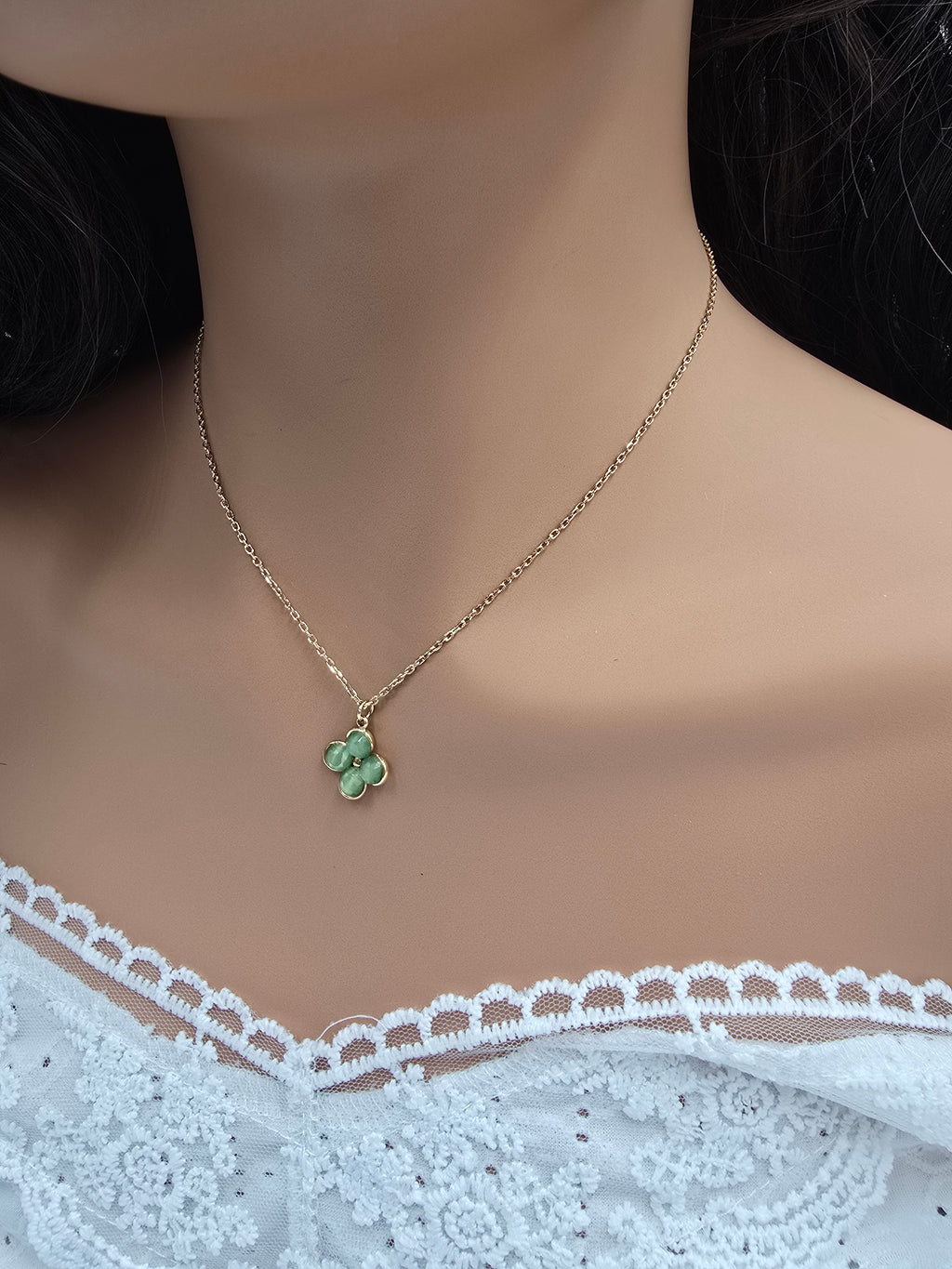 Collier Lina – Trèfle Œil de Chat
