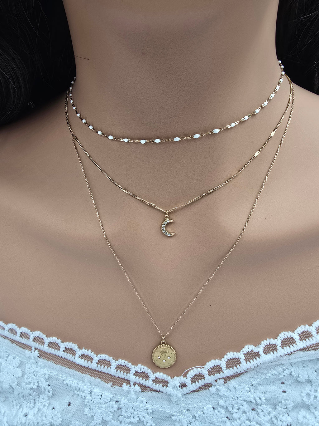 Collier Talia – 3 Rangs Lune, Médaillon Étoiles & Maille Grain de Café Émaillée