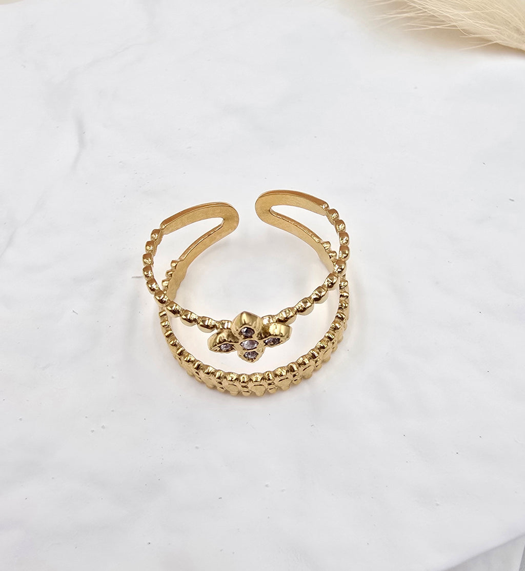 Bague Chelsea – Double Anneau Milgrain & Trèfle Cristaux