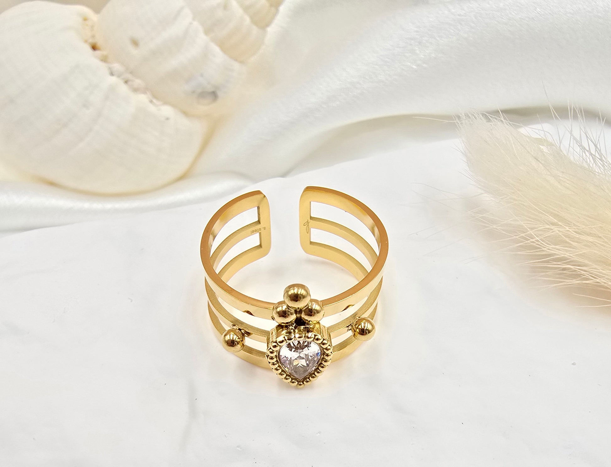 Bague Milan – Triple Anneau Doré & Cristal Goutte
