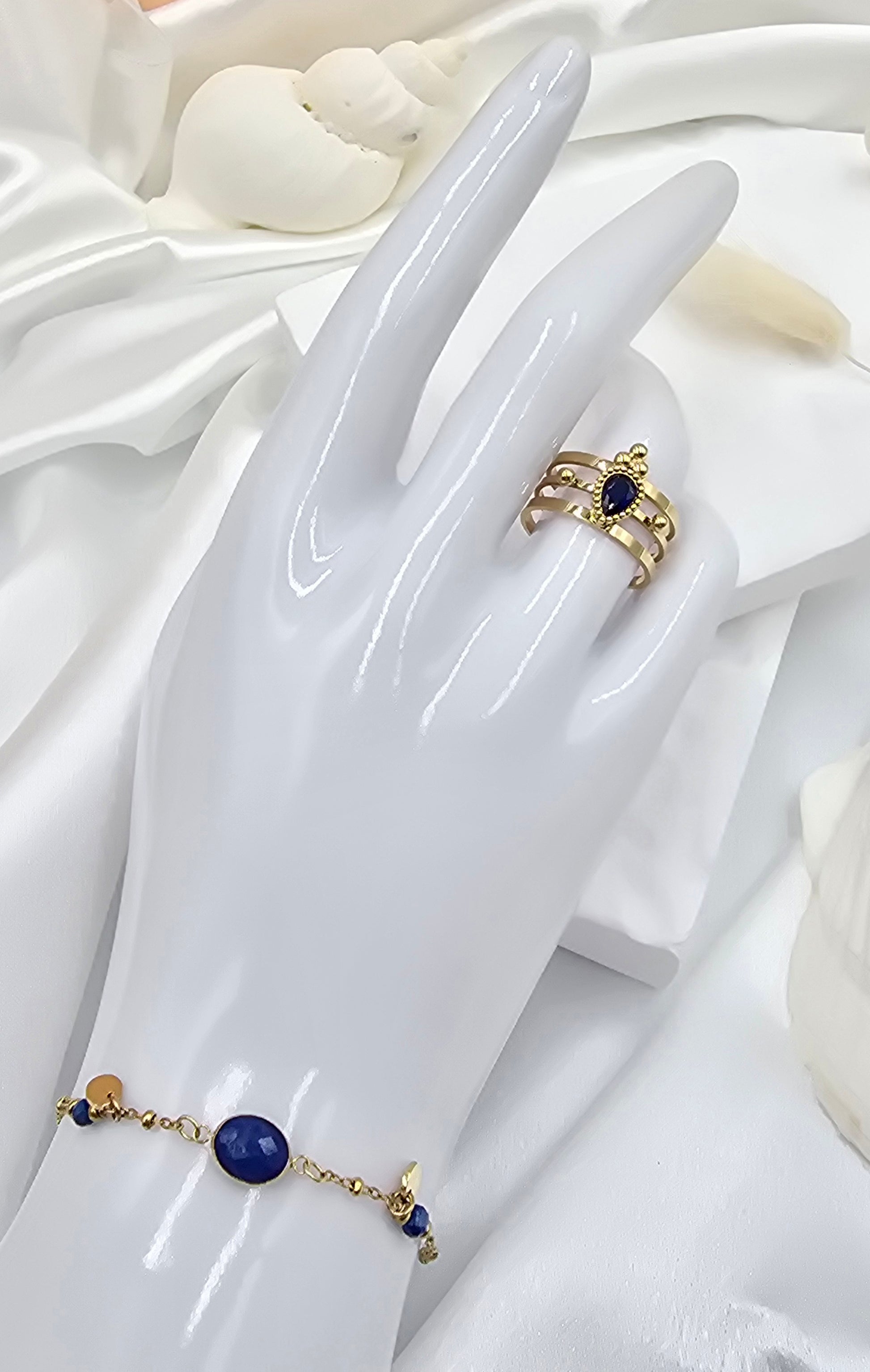 Bague Milan – Triple Anneau Doré & Cristal Goutte