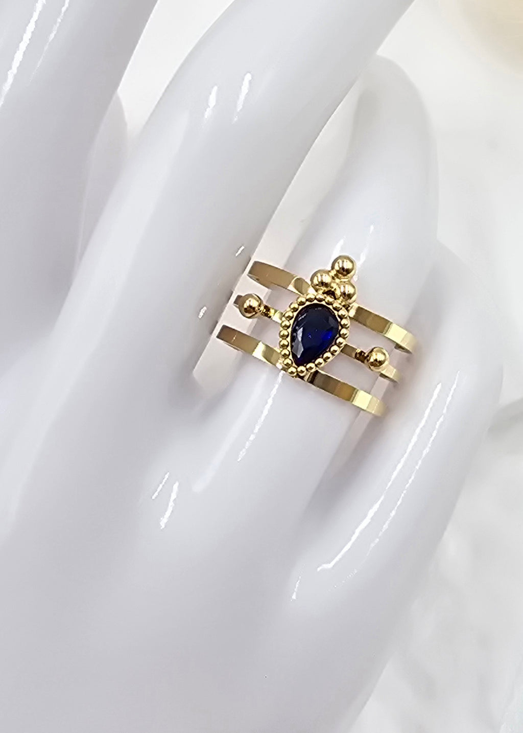 Bague Milan – Triple Anneau Doré & Cristal Goutte