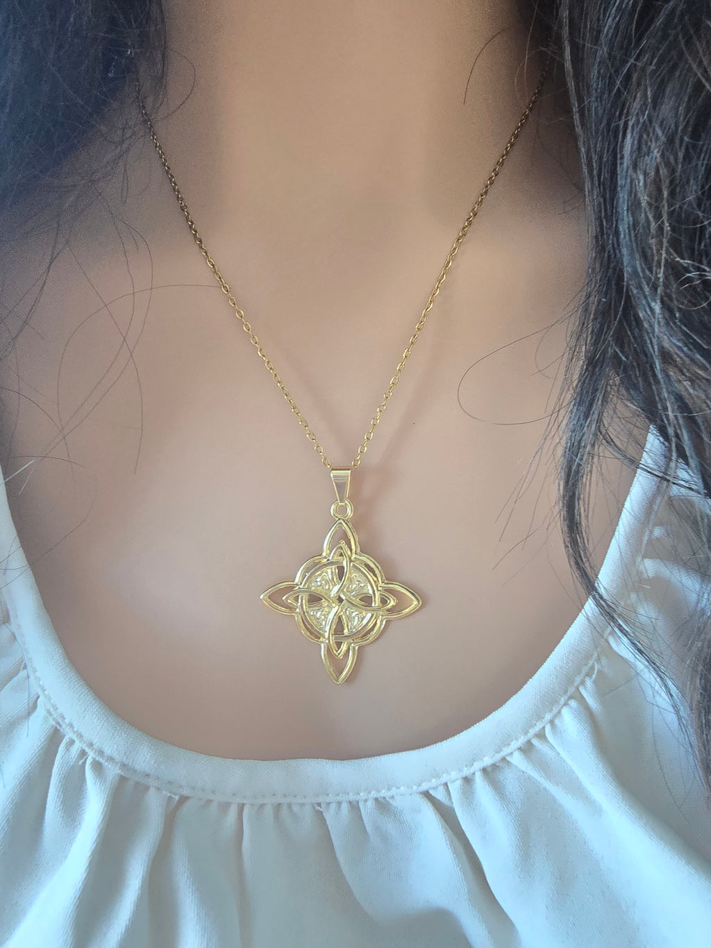 Pendentif Nœud de Sorcière | Nœud Celtique Or 18K