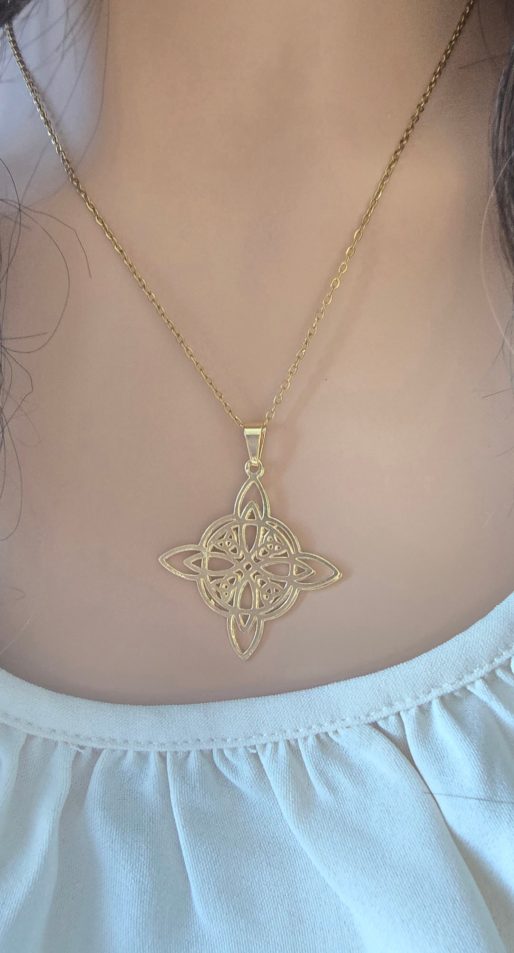 Pendentif Nœud de Sorcière | Nœud Celtique Or 18K