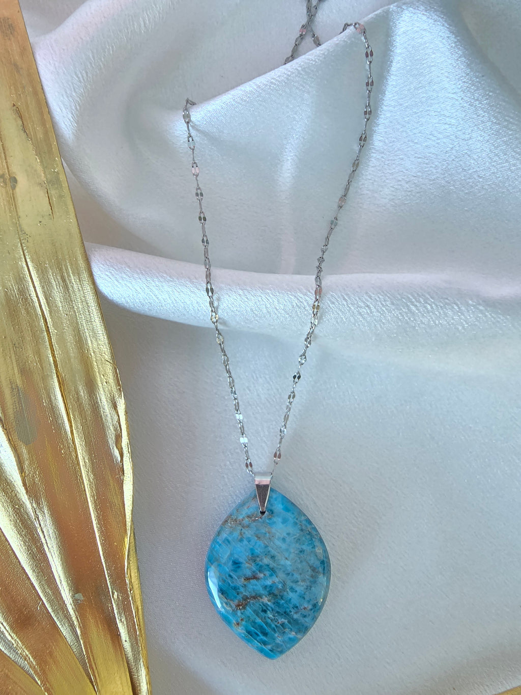 Collier Apatite