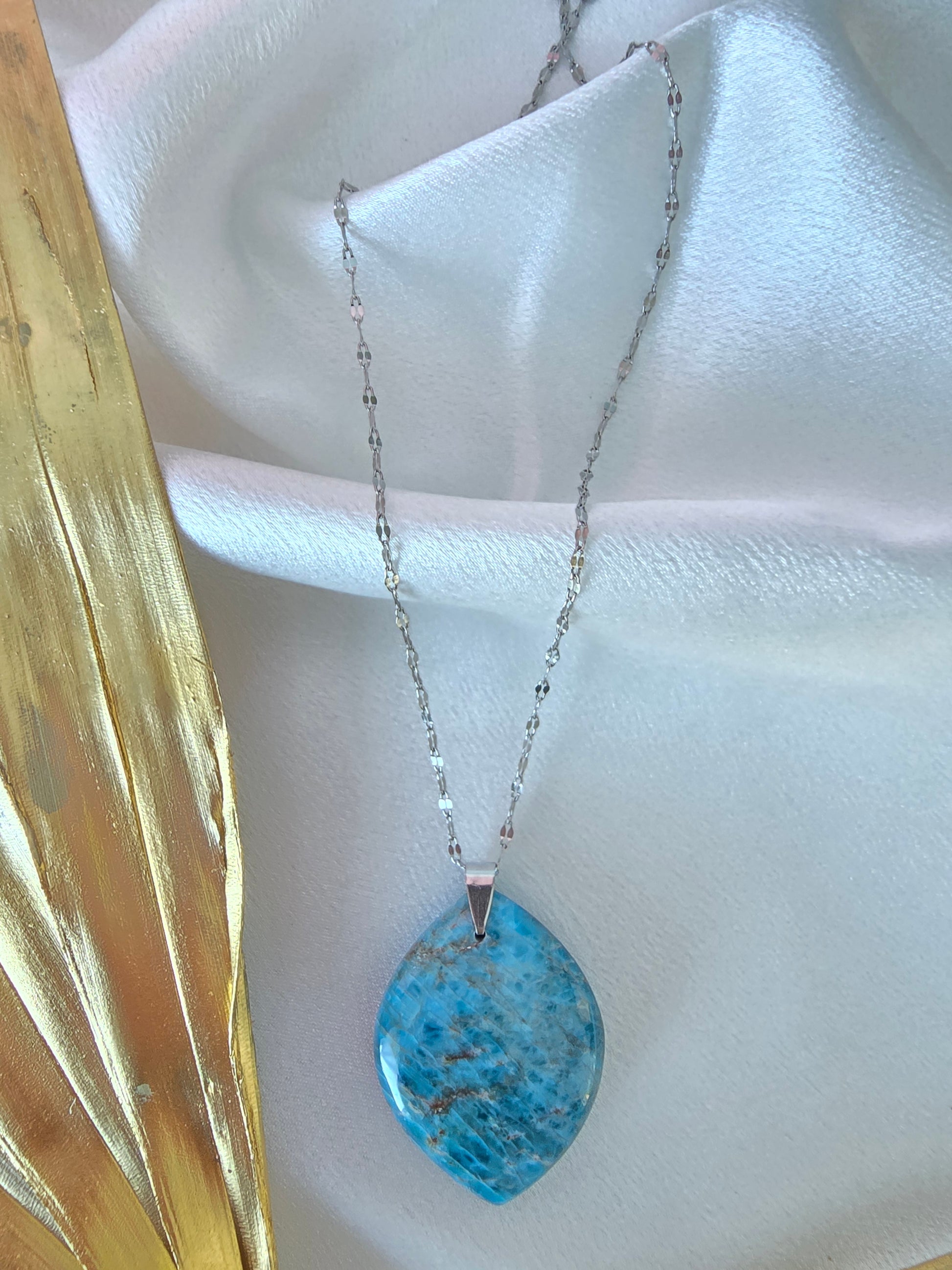 Collier Apatite