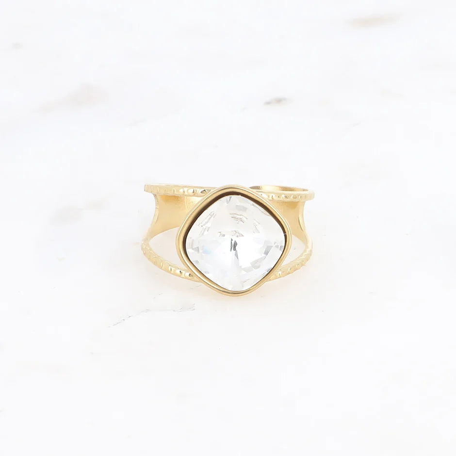 Bague Cristy – Cristal Swarovski® sur Anneau Doré Ajustable