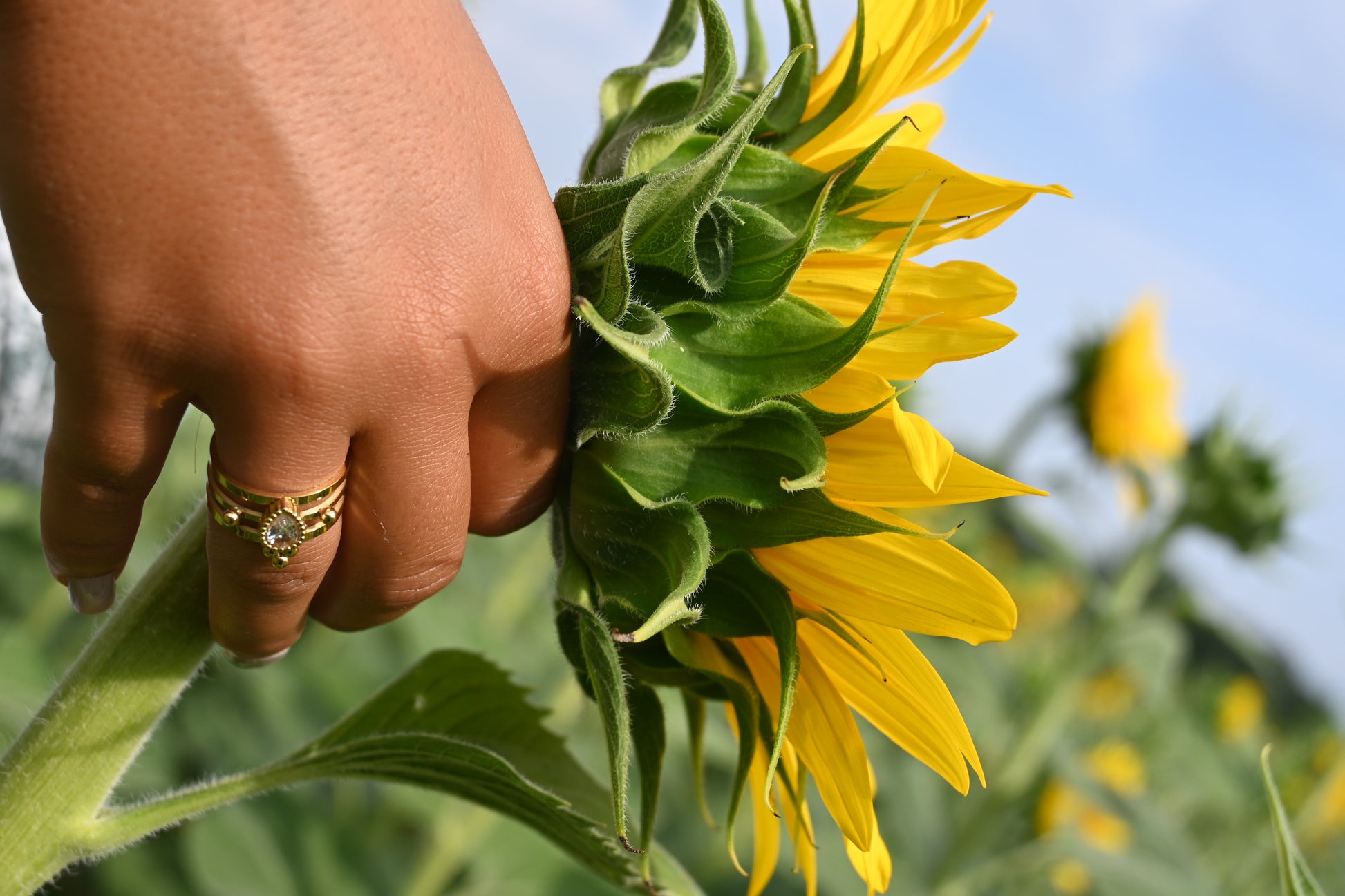 Bague Milan – Triple Anneau Doré & Cristal Goutte