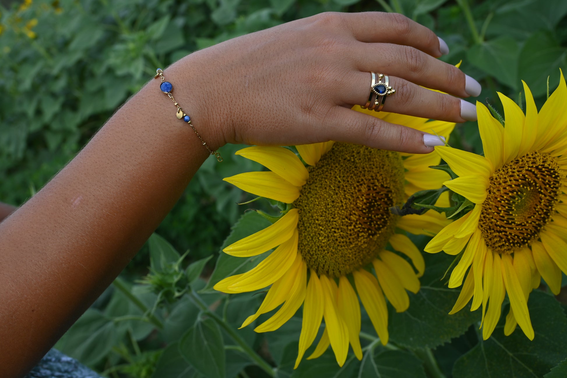 Bague Milan – Triple Anneau Doré & Cristal Goutte