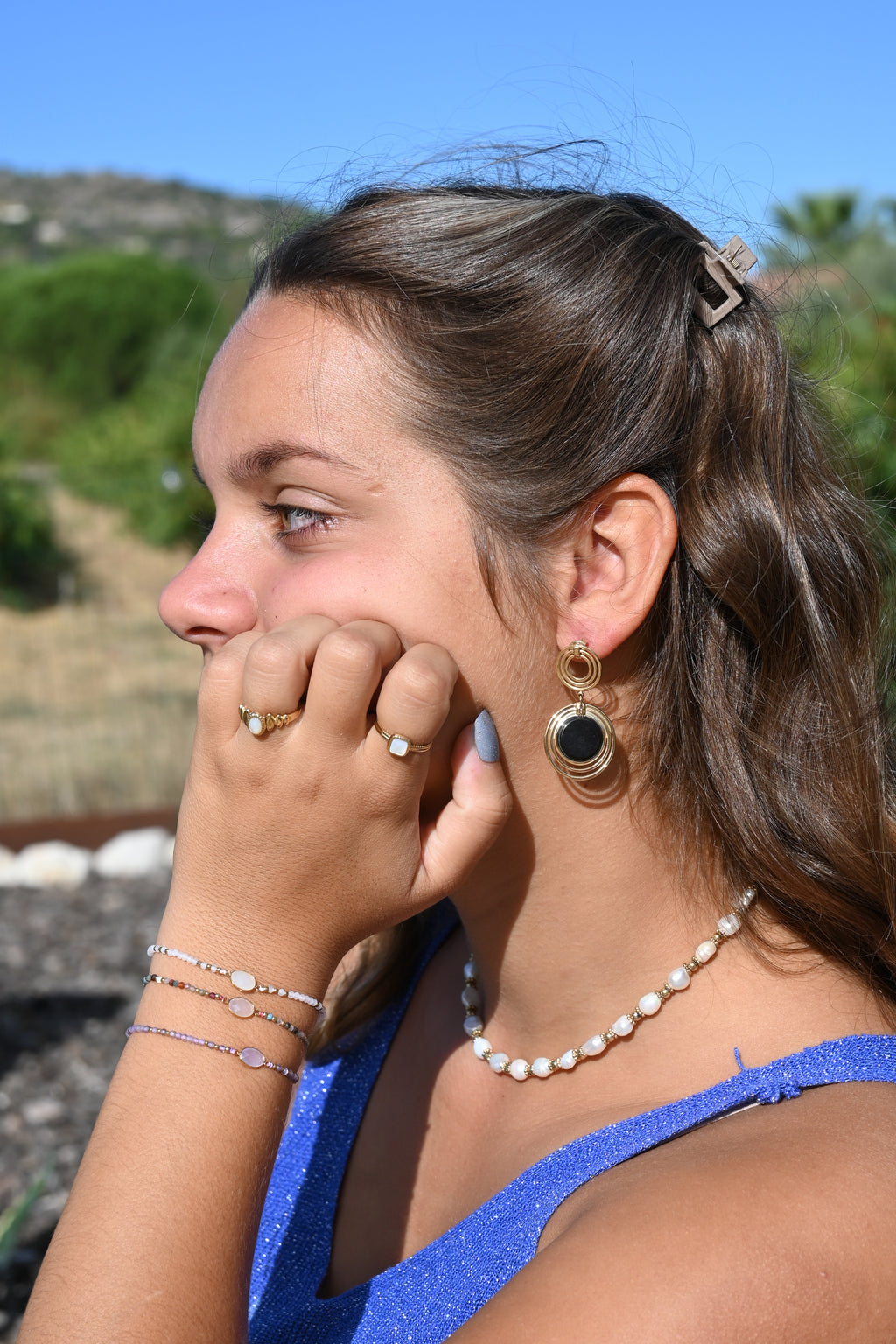 Boucles d'oreilles Rosaline – Nacre & Onyx | Acier Doré