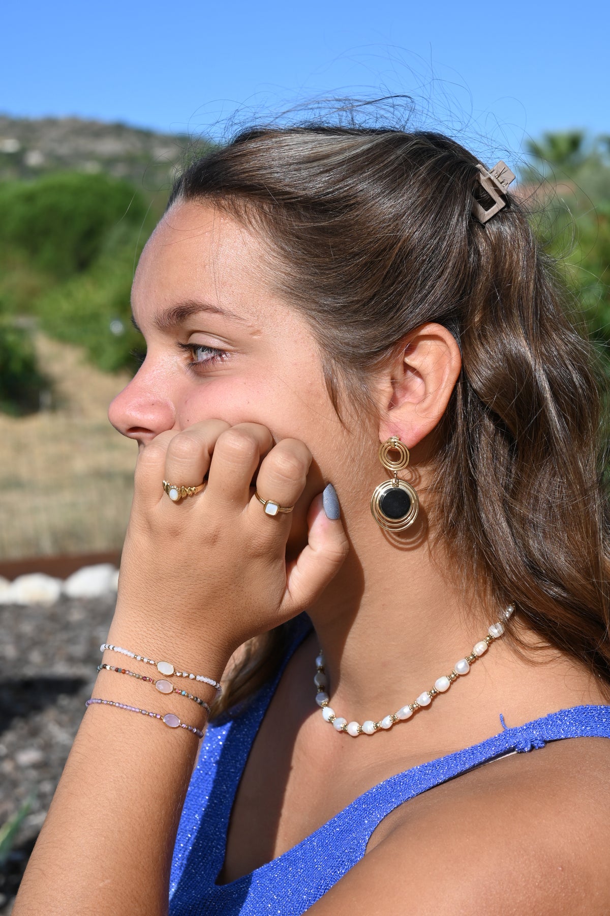 Boucles d'oreilles Rosaline – Nacre & Onyx | Acier Doré