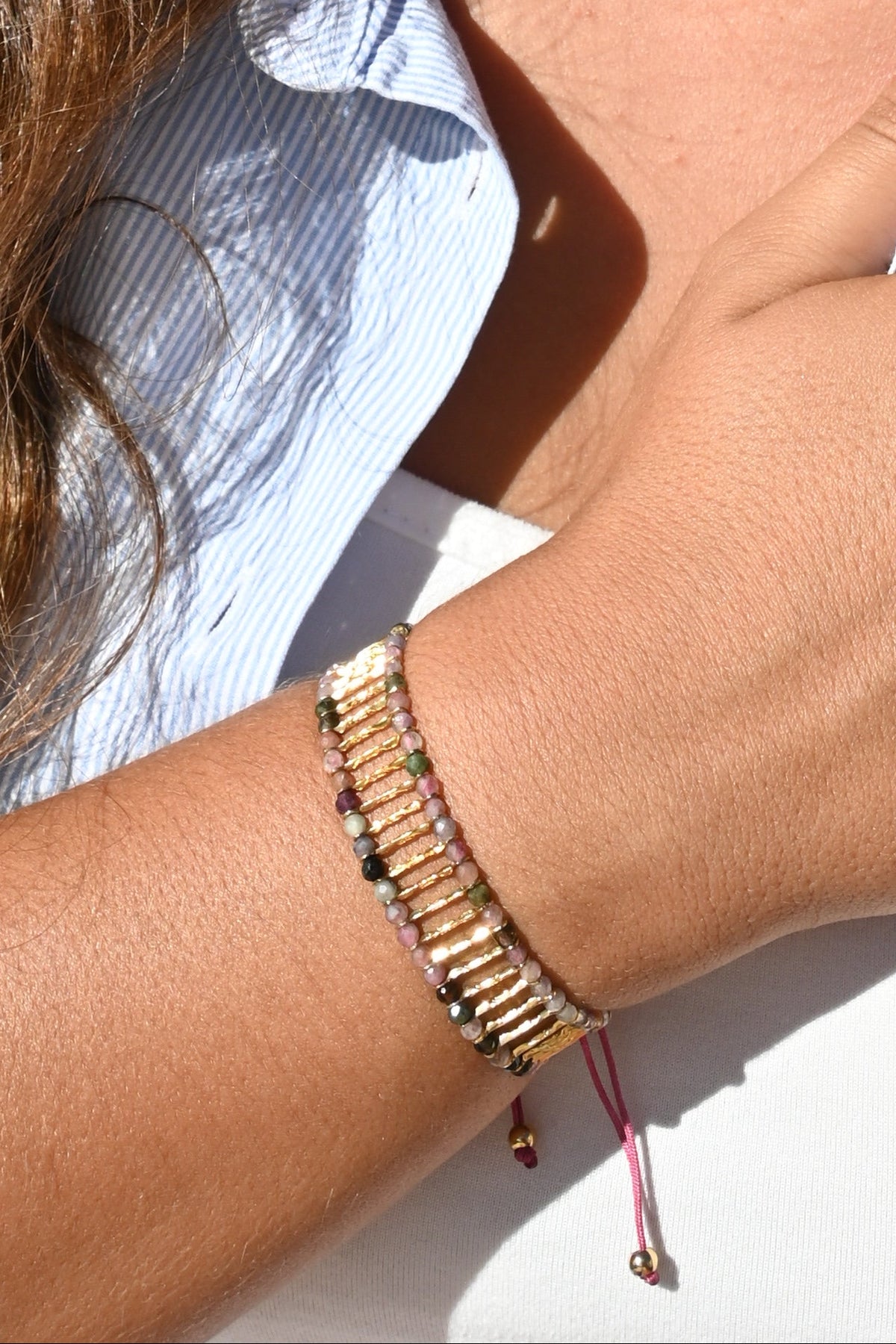Bracelet Scarlette – Tourmaline Colorée & Acier Doré