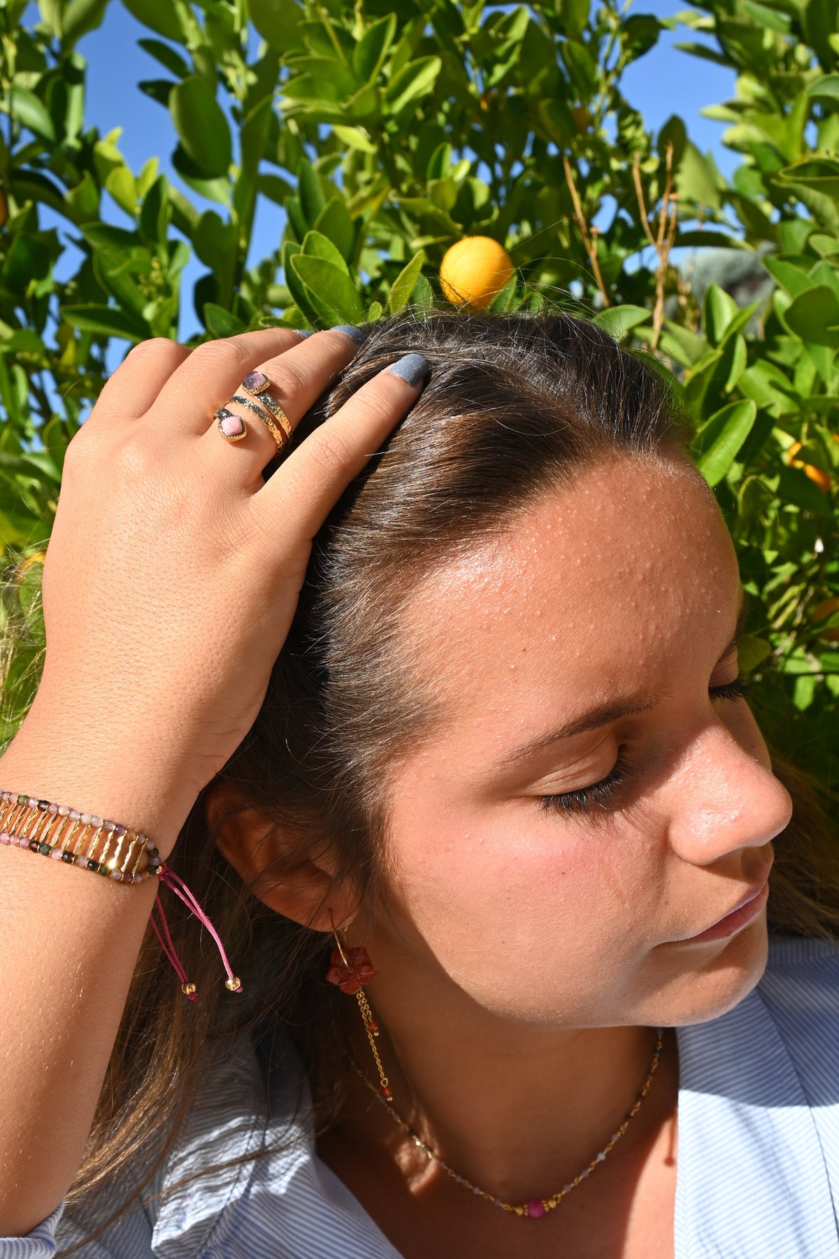 Bague Lou – Nacre & Améthyste | Acier Doré Ajustable