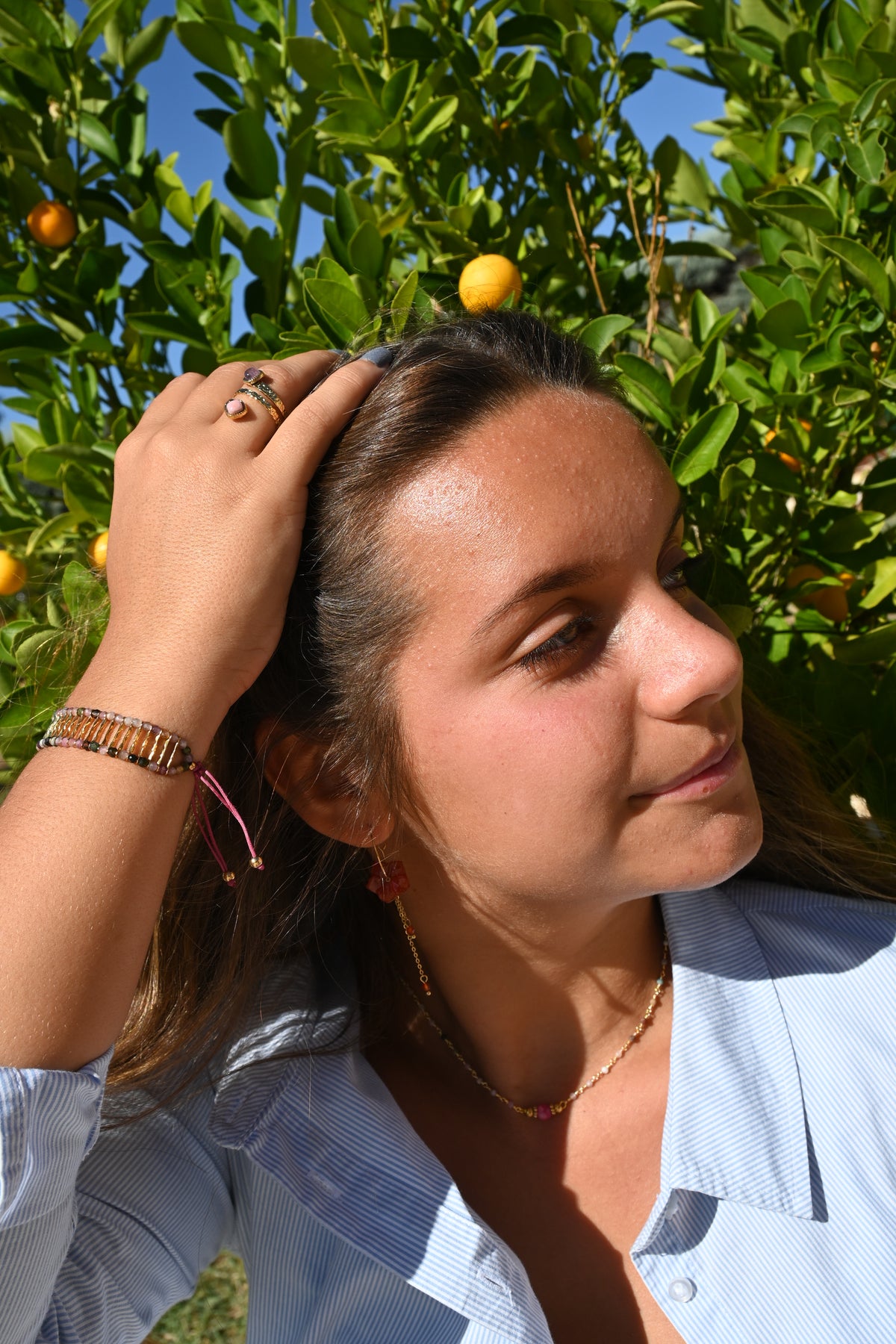 Bague Lou – Nacre & Améthyste | Acier Doré Ajustable
