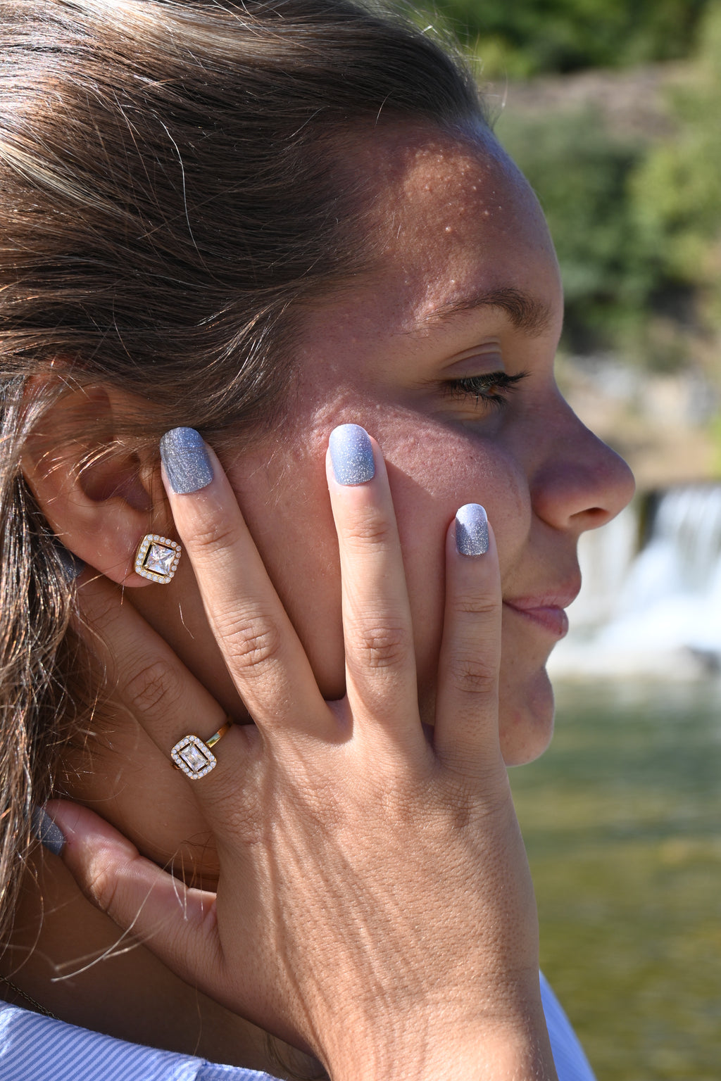 BO DARCY - Boucles d'oreilles Carré Zirconium