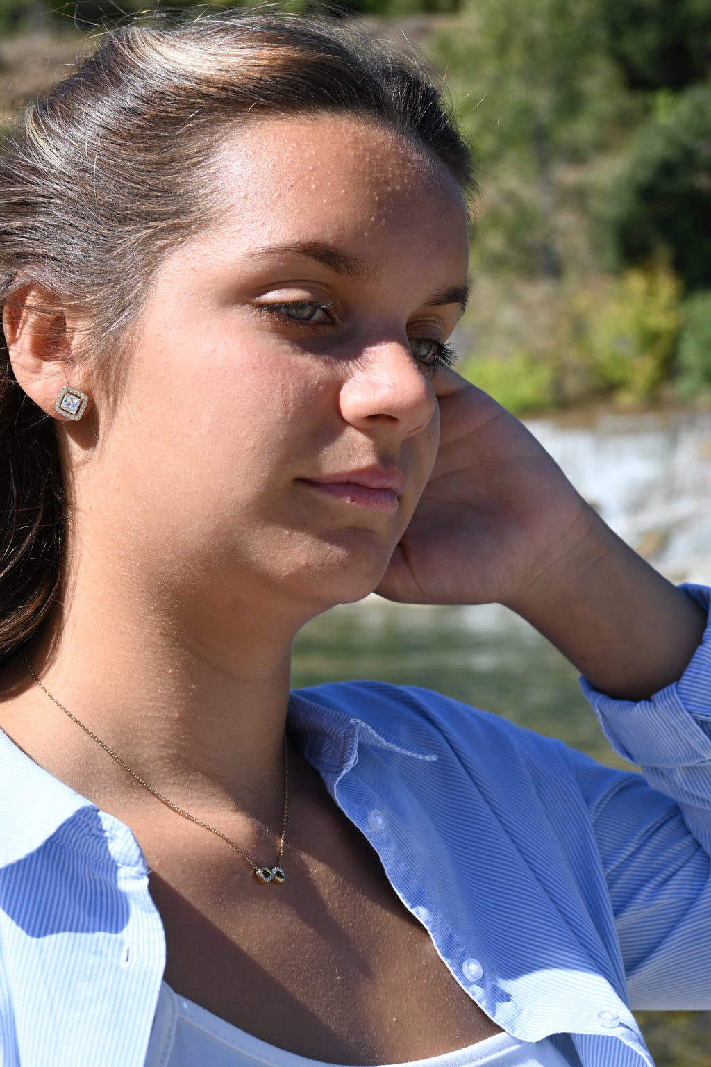 BO DARCY - Boucles d'oreilles Carré Zirconium