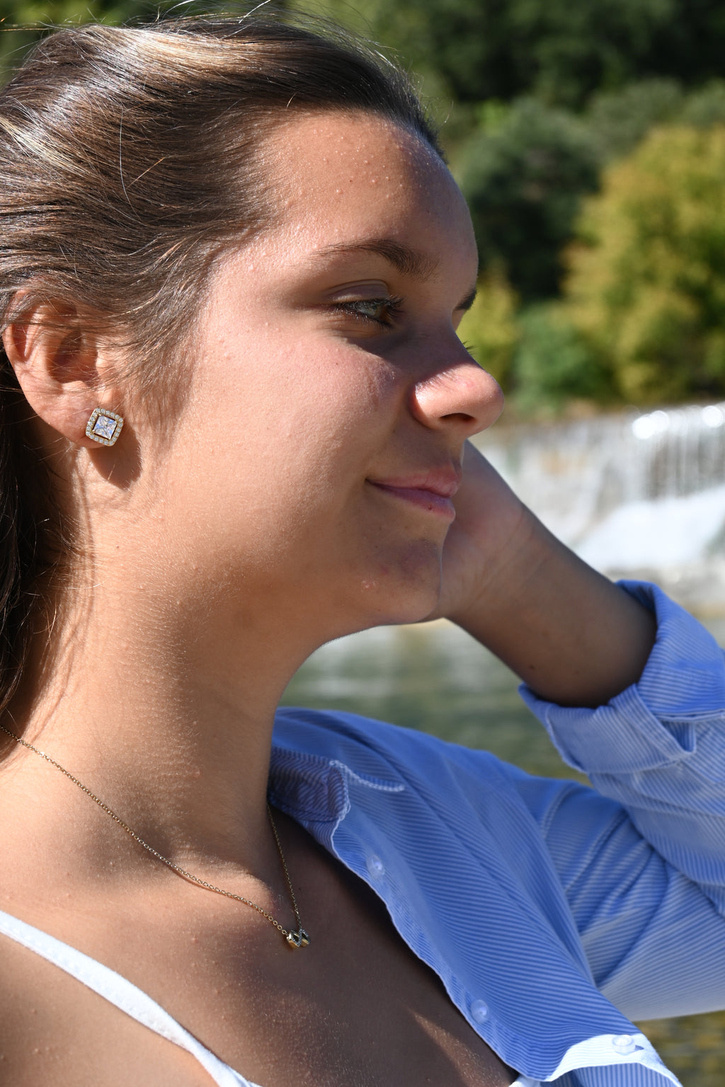 BO DARCY - Boucles d'oreilles Carré Zirconium