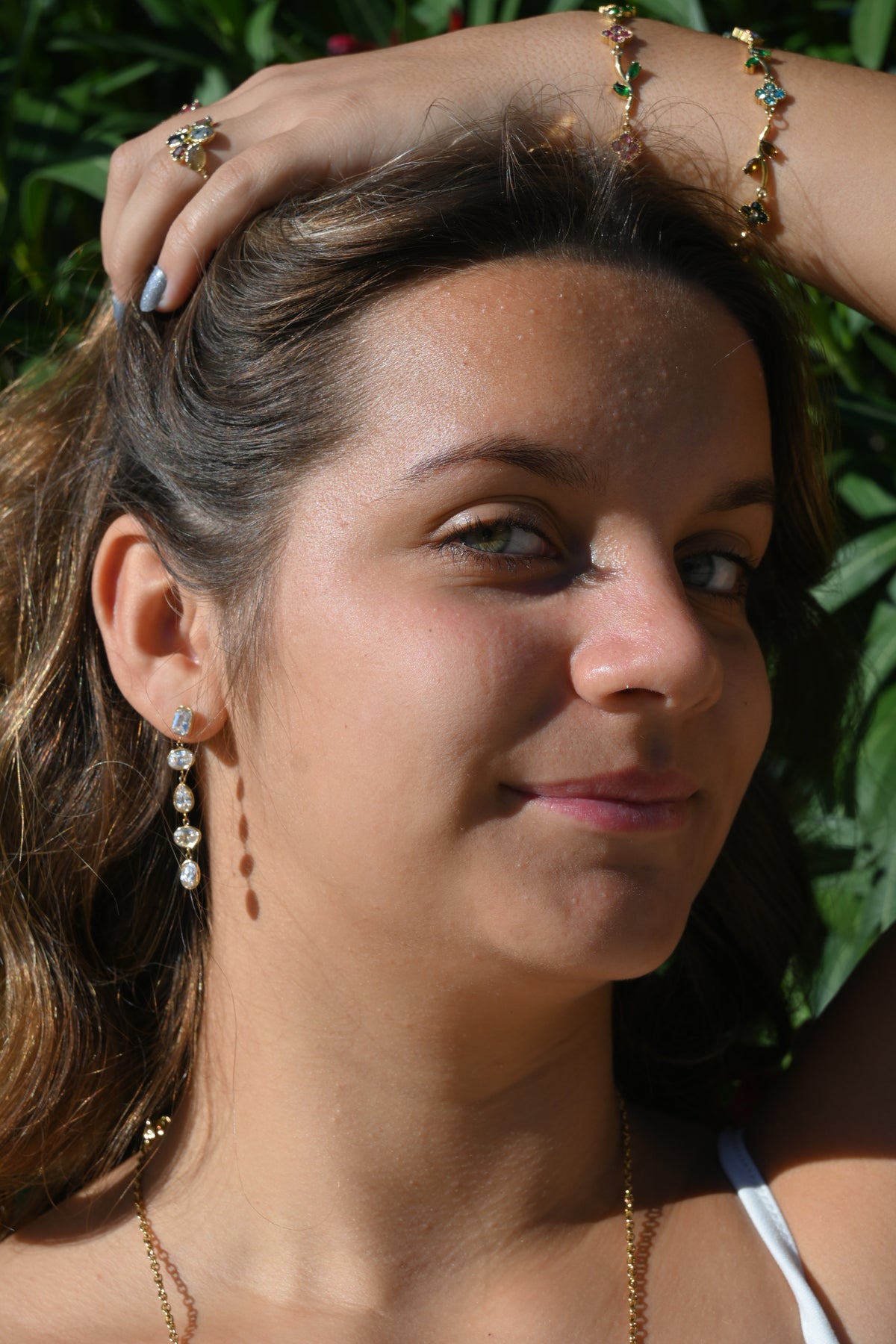 Boucles d’oreilles KELLY – Zircons colorés ou brillants