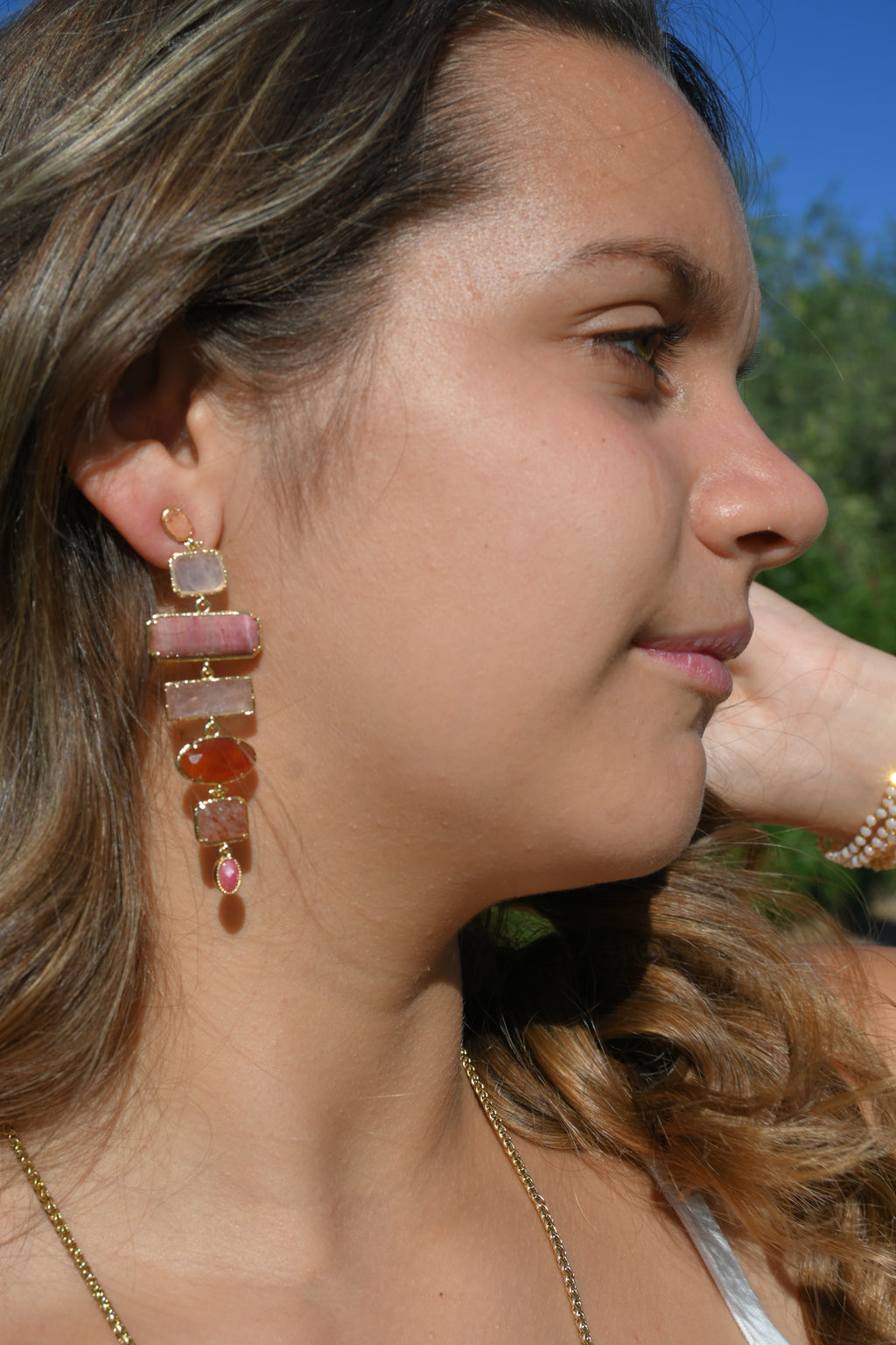 Boucles d’oreilles KALYSSA – Rhodonite, quartz rose et cornaline