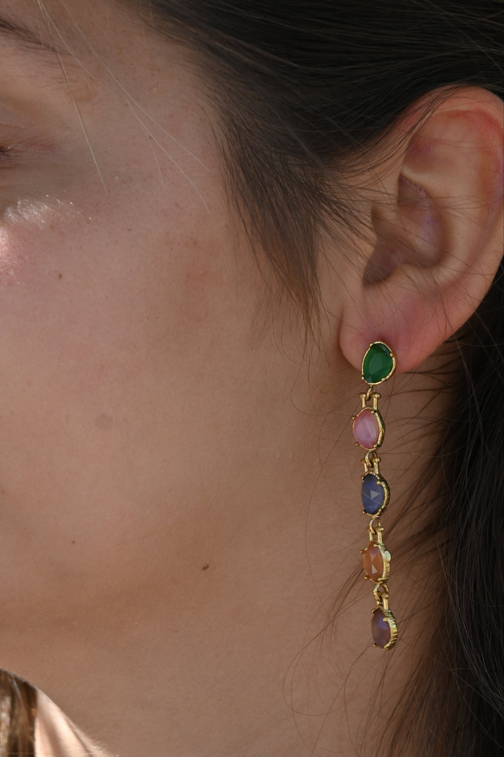 IVY – Boucles d’oreilles pendantes à zircons colorés