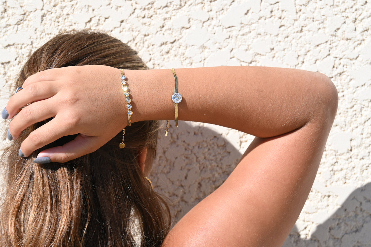Bracelet Victoria doré – Chaîne serpent et zircon