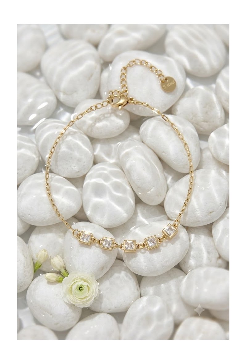 GRACE – Bracelet doré en acier inoxydable à strass carrés