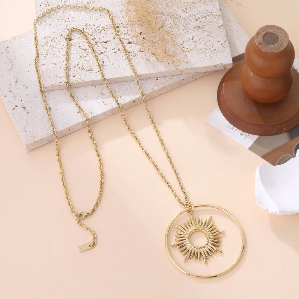 Collier Sautoir Gina - Soleil Doré - Acier Inoxydable | Or et Âme Bijoux