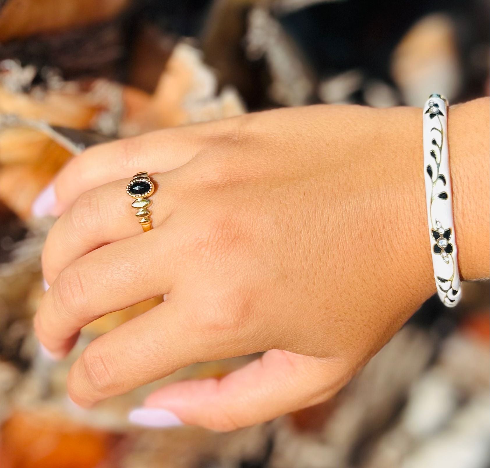 Bracelet Diana, Jonc Fleuri Strass Doré –  Couleurs au Choix | Or et Âme Bijoux