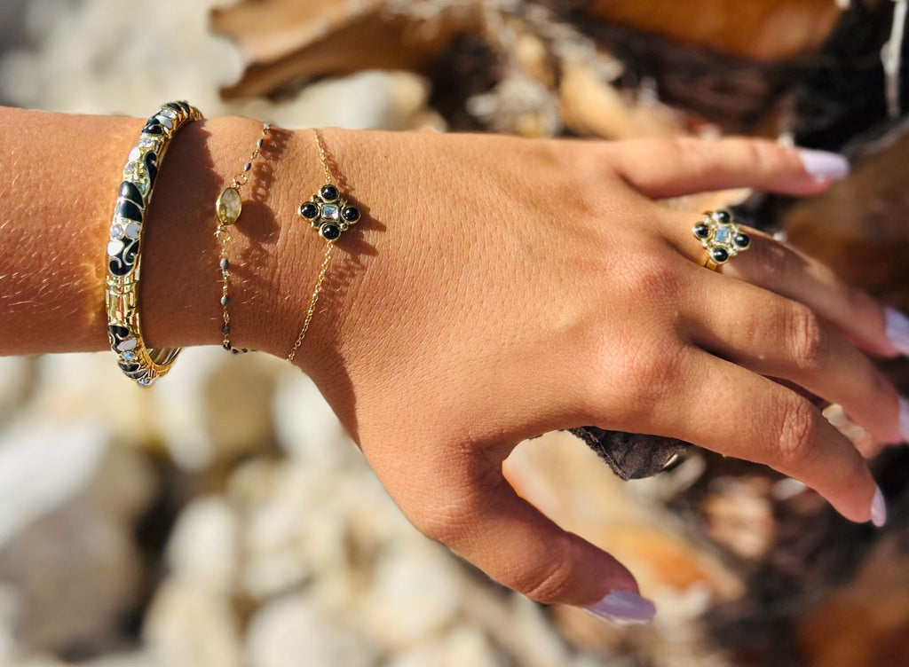 Bracelet ESTELINE | Maille Émail & Pendentif Pierre Naturelle Ovale | Or et Âme Bijoux