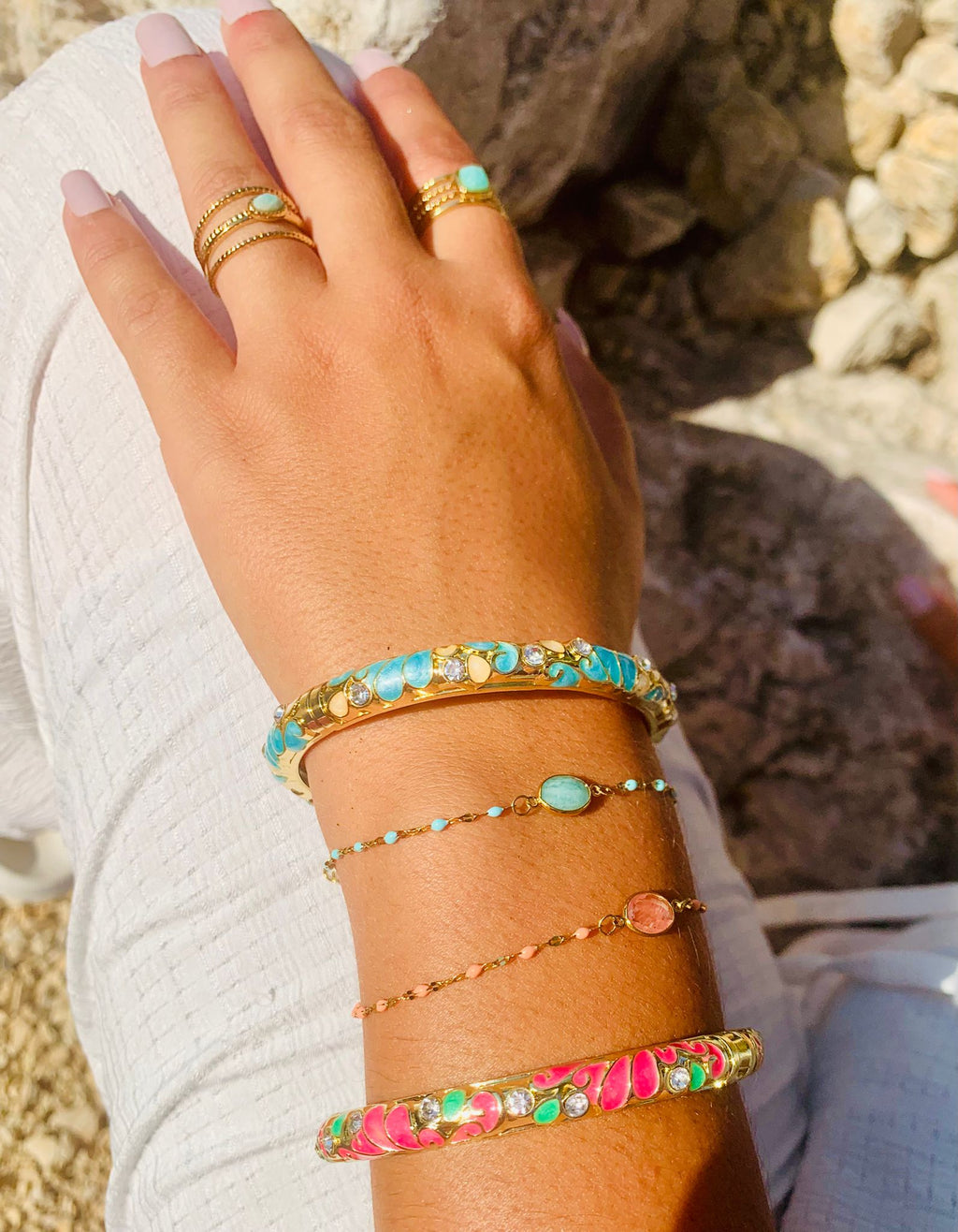 Bracelet ESTELINE | Maille Émail & Pendentif Pierre Naturelle Ovale | Or et Âme Bijoux