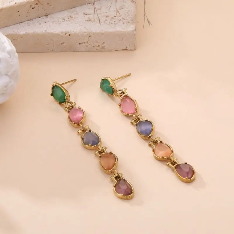 IVY – Boucles d’oreilles pendantes à zircons colorés