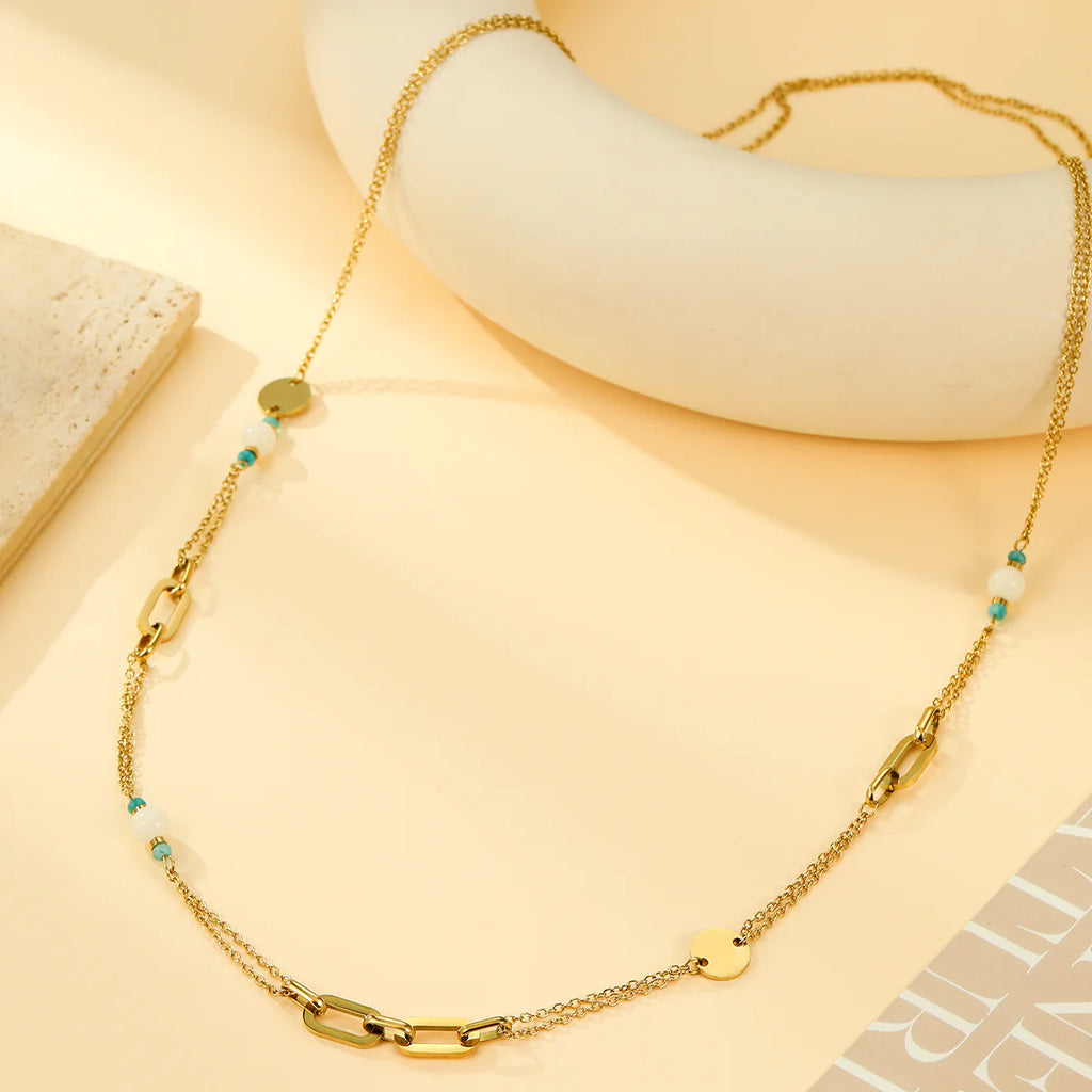 KARINE - Collier Sautoir Doré Perles Turquoises et Blanches Maillons Ovales
