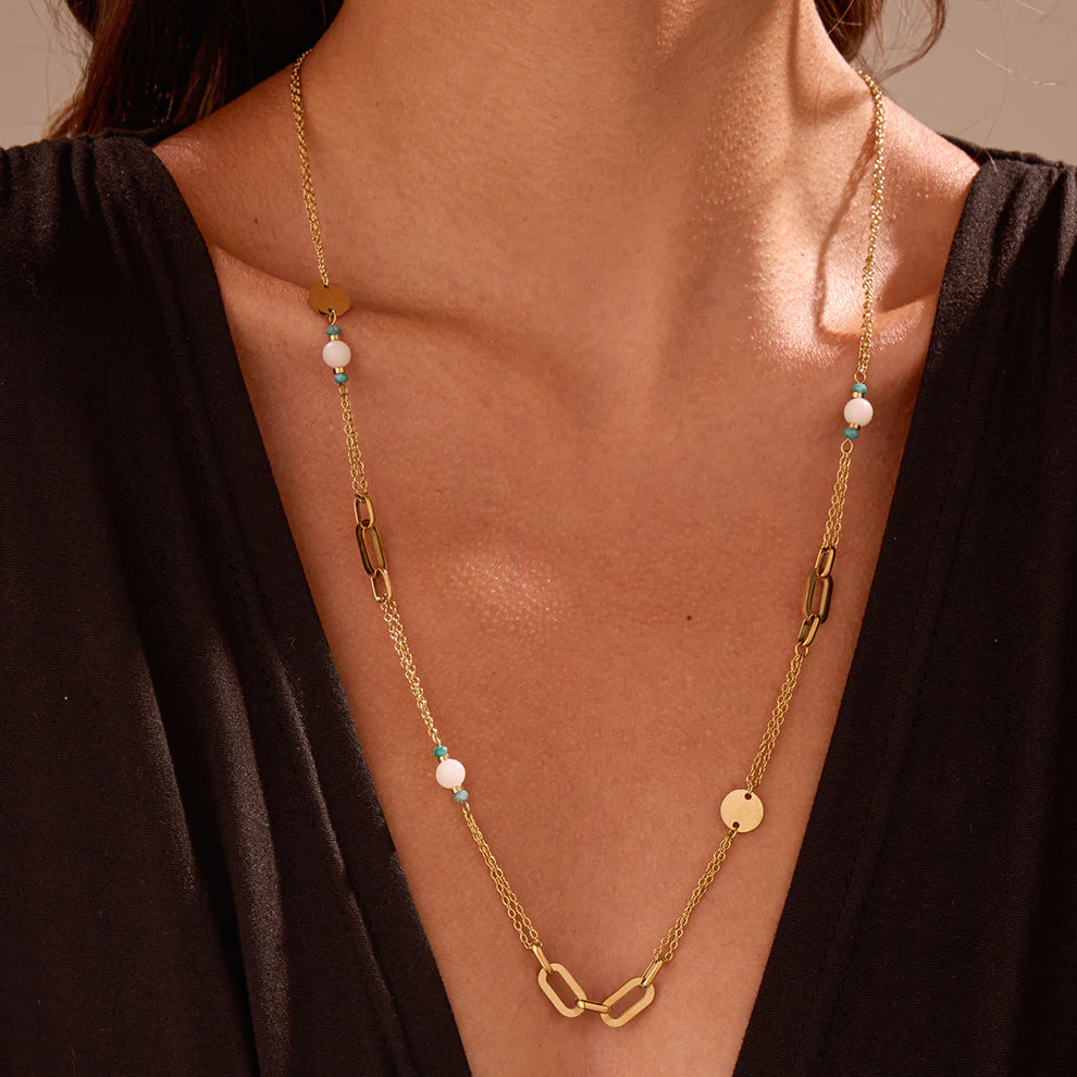 KARINE - Collier Sautoir Doré Perles Turquoises et Blanches Maillons Ovales