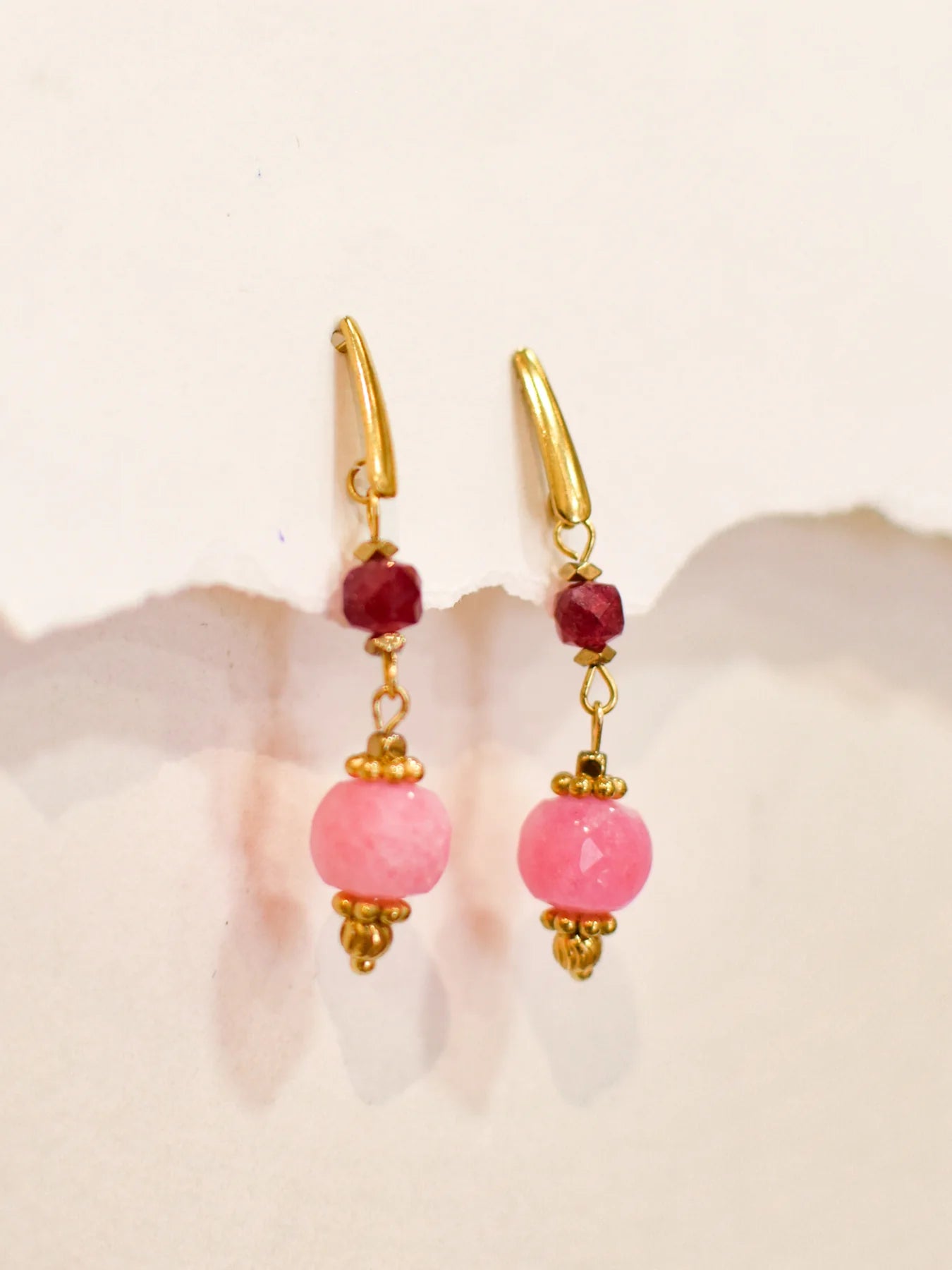 Boucles d'Oreilles KAEL Pendantes Quartz Rose Cristal Roche Lépidolite | Or et Âme Bijoux