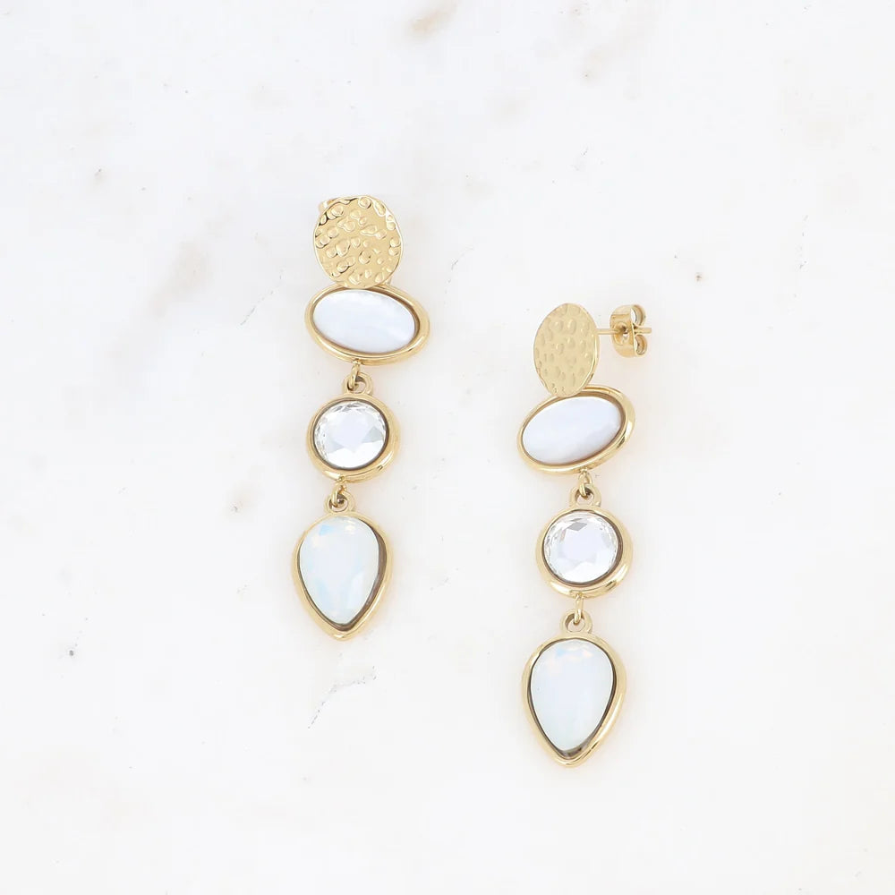 Boucles d'oreilles Liv nacre cristal acier doré pendantes vue face