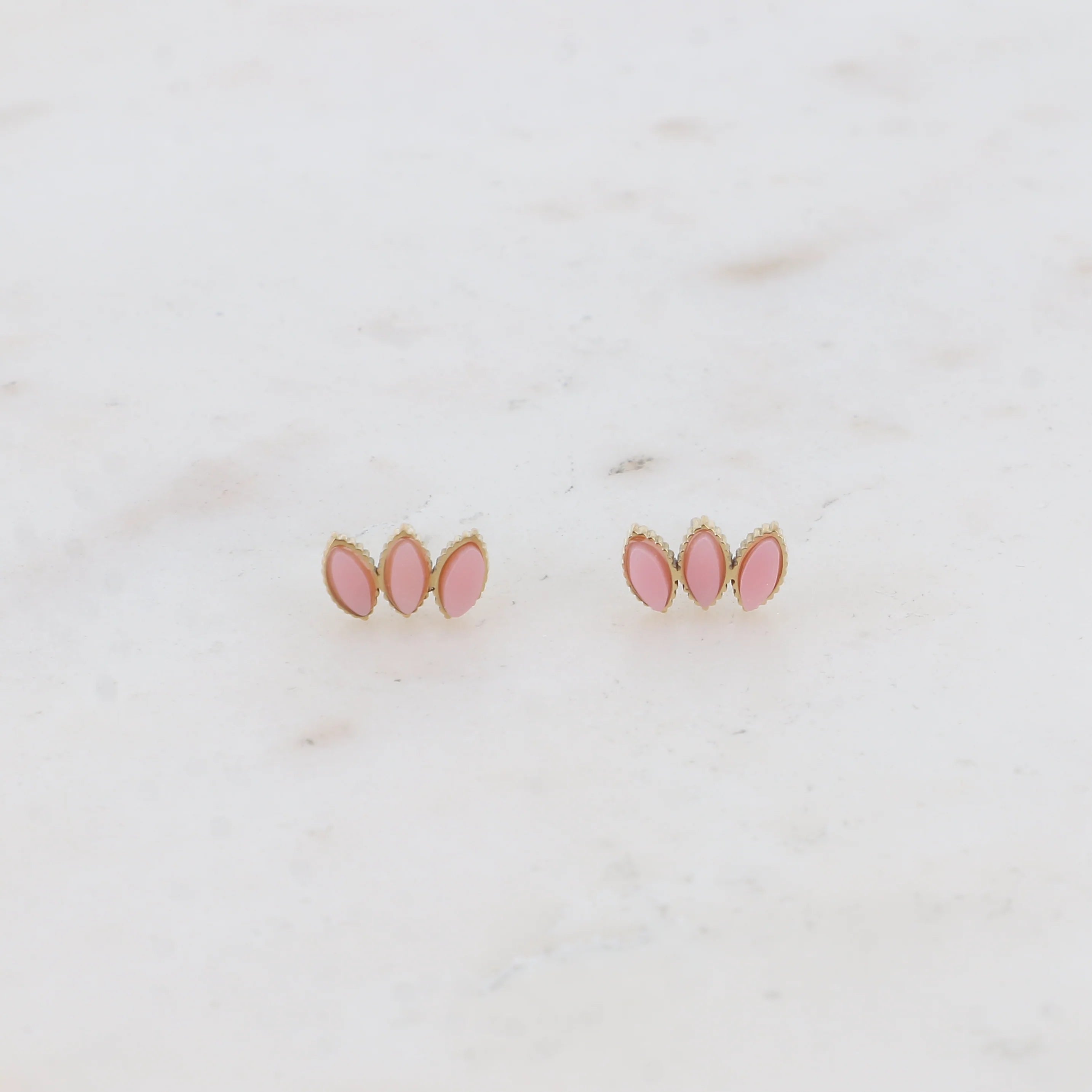 Boucles d'oreilles Romane puces triple losange rhodonite rose acier doré