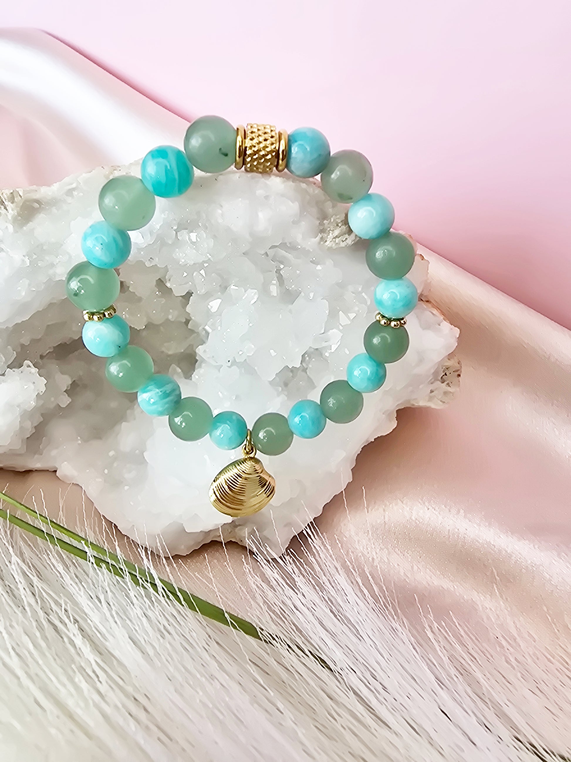 Respire et rayonne : Aventurine verte et amazonite.