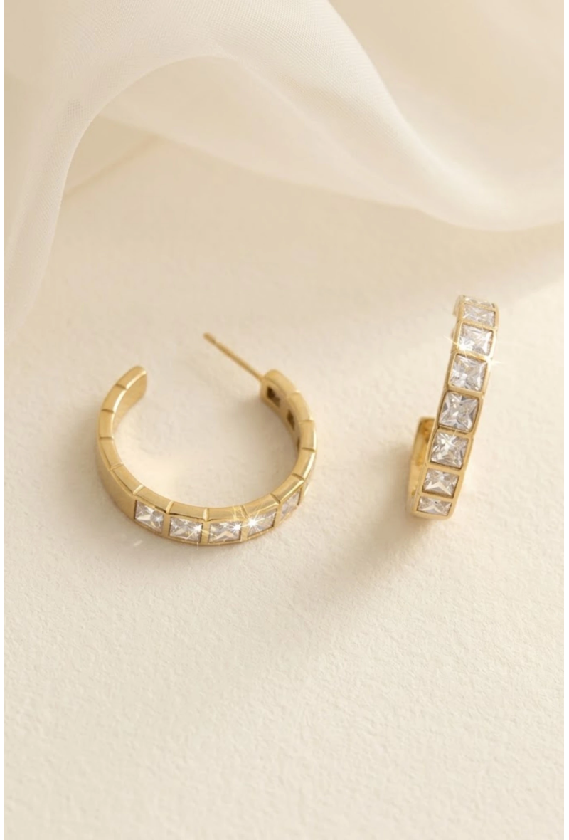 SOPHIE – Boucles d’oreilles créoles dorées ornées de cristaux, 3 cm