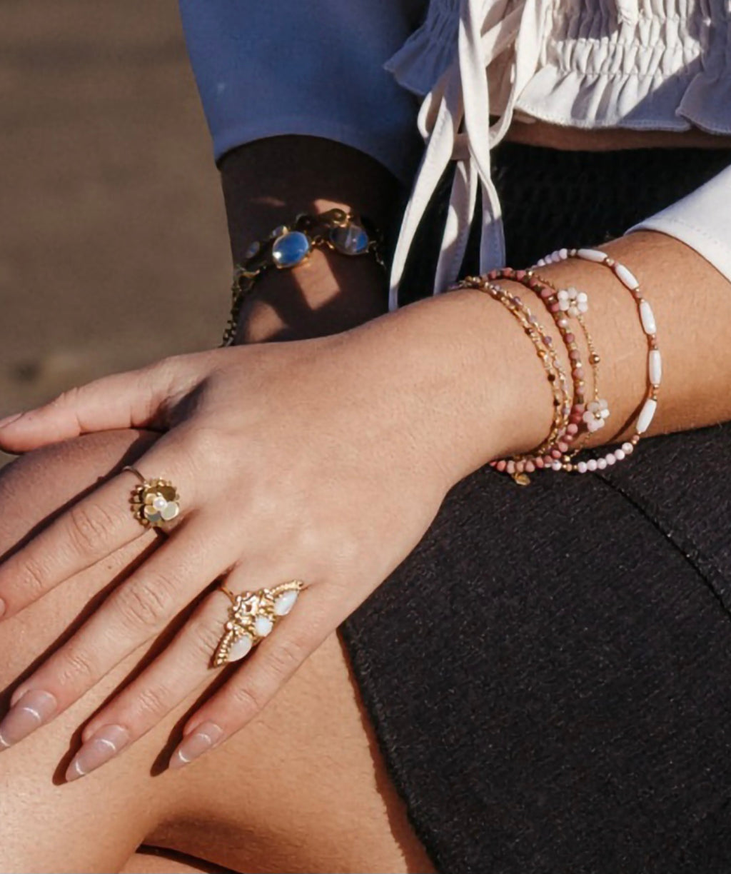 Bracelet ELINA  Fleur Nacre Acier Inoxydable Doré | Or et Ame Bijoux