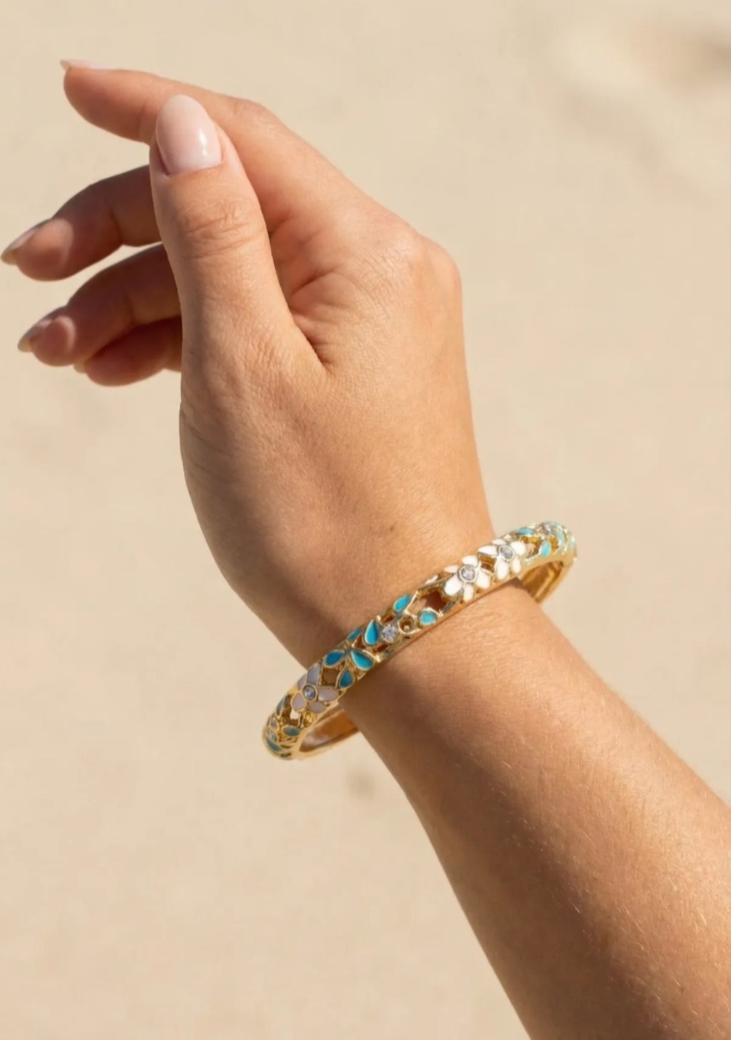 Bracelet Diana, Jonc Fleuri Strass Doré –  Couleurs au Choix | Or et Âme Bijoux