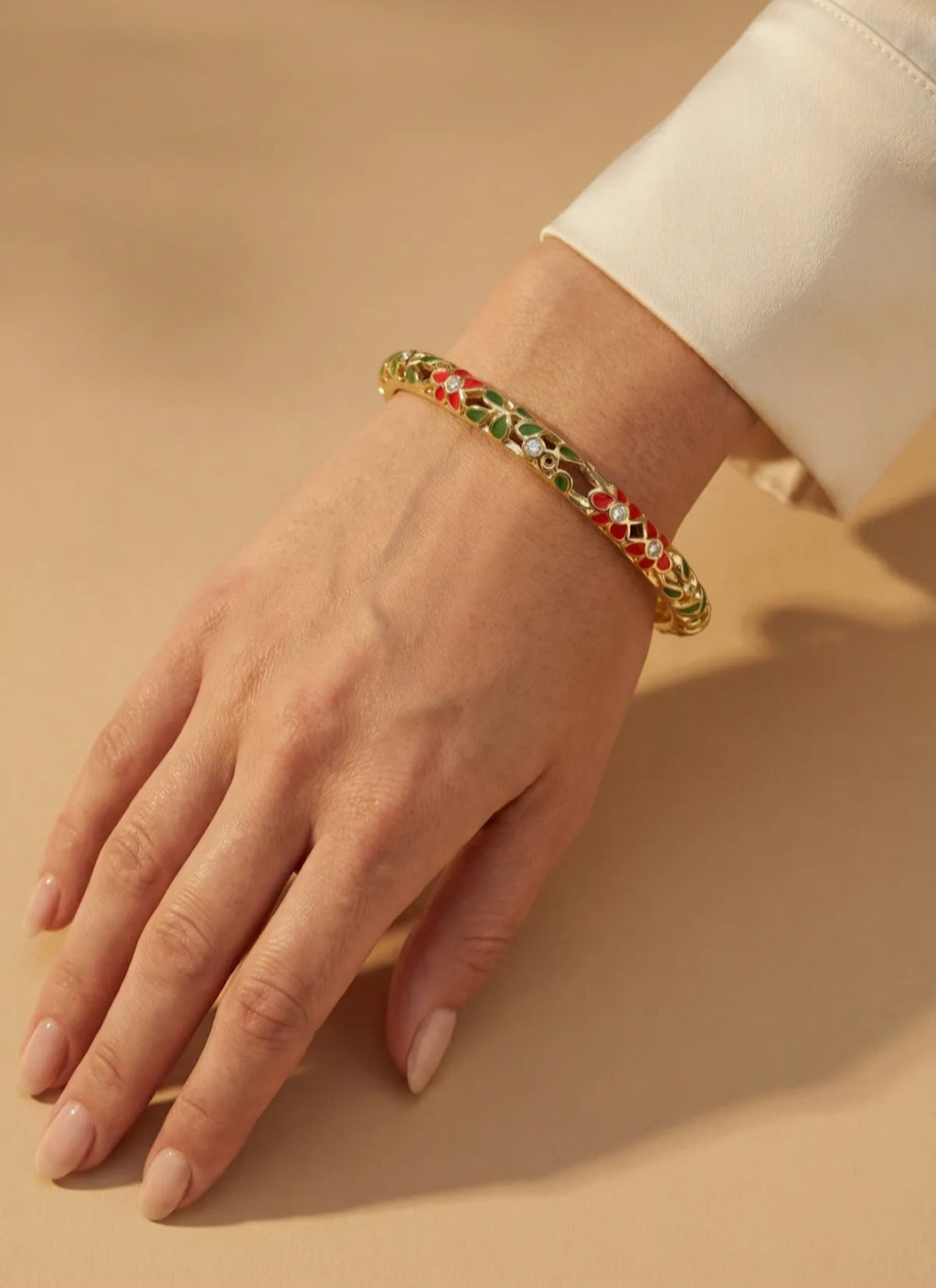 Bracelet Diana, Jonc Fleuri Strass Doré –  Couleurs au Choix | Or et Âme Bijoux