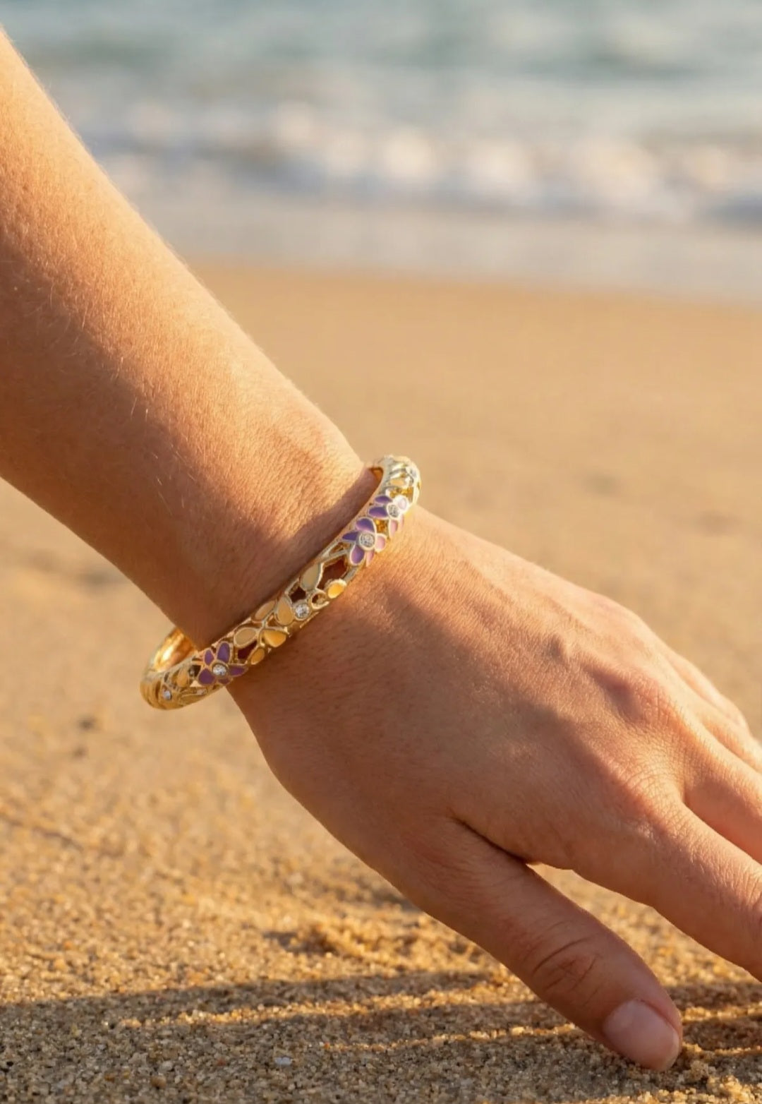 Bracelet Diana, Jonc Fleuri Strass Doré –  Couleurs au Choix | Or et Âme Bijoux