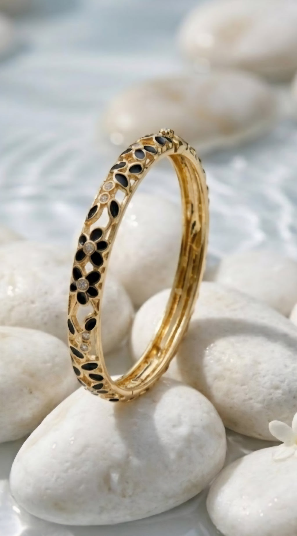 Bracelet Diana, Jonc Fleuri Strass Doré –  Couleurs au Choix | Or et Âme Bijoux