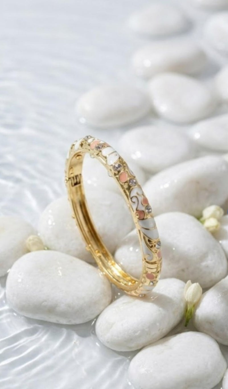 Bracelet Diana, Jonc Fleuri Strass Doré –  Couleurs au Choix | Or et Âme Bijoux
